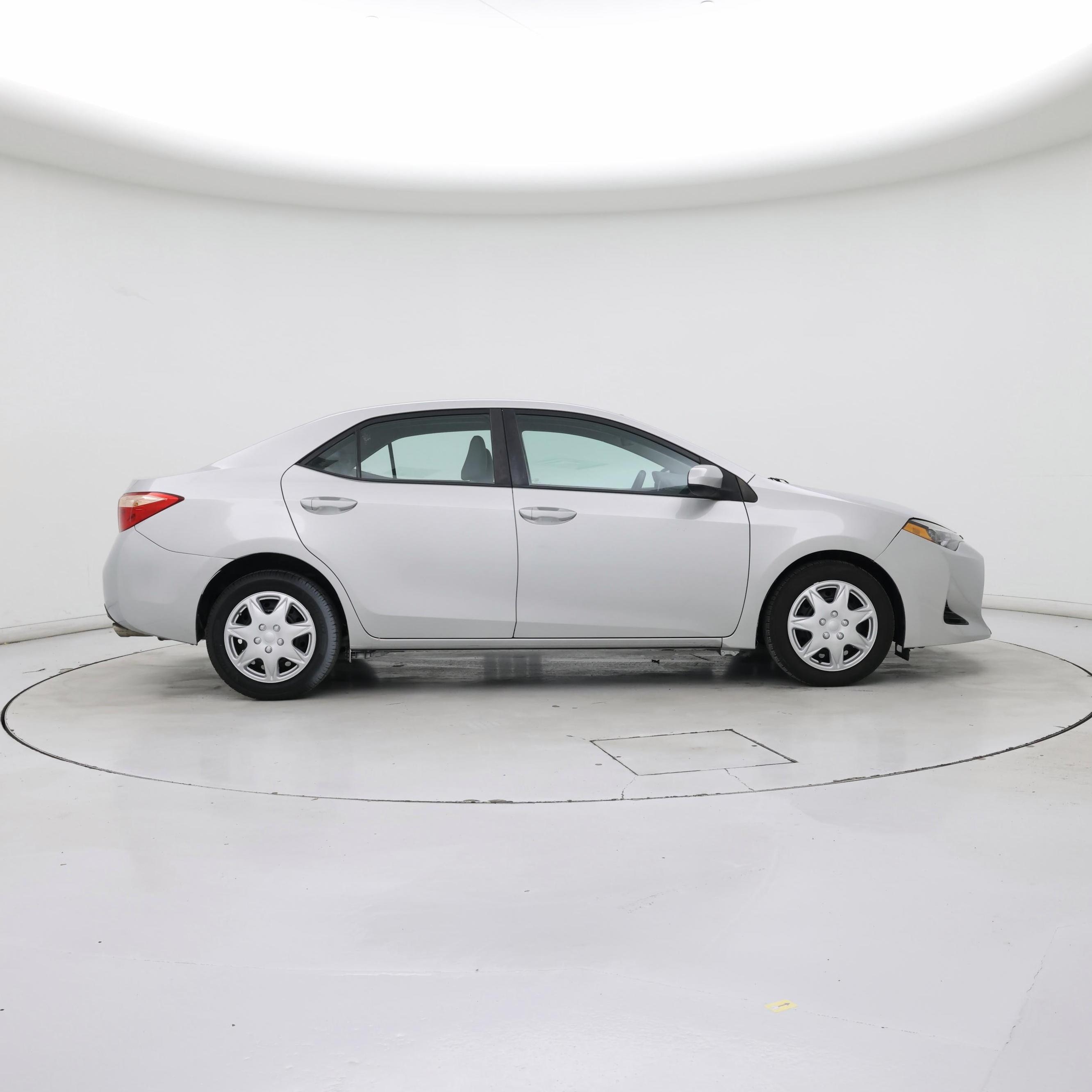 Thumbnail: 2018 Toyota Corolla - 7