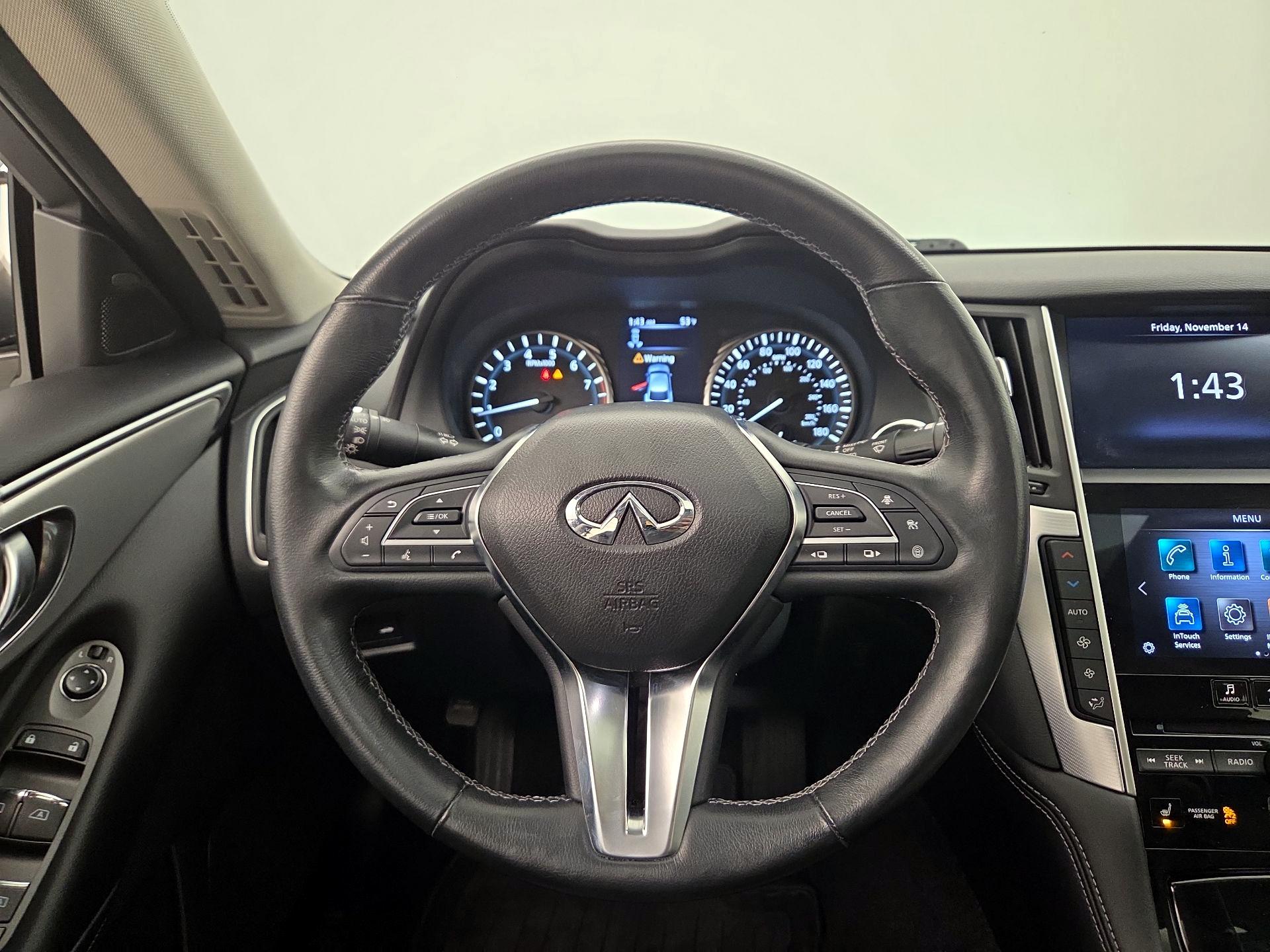 Thumbnail: 2021 INFINITI Q50 - 10