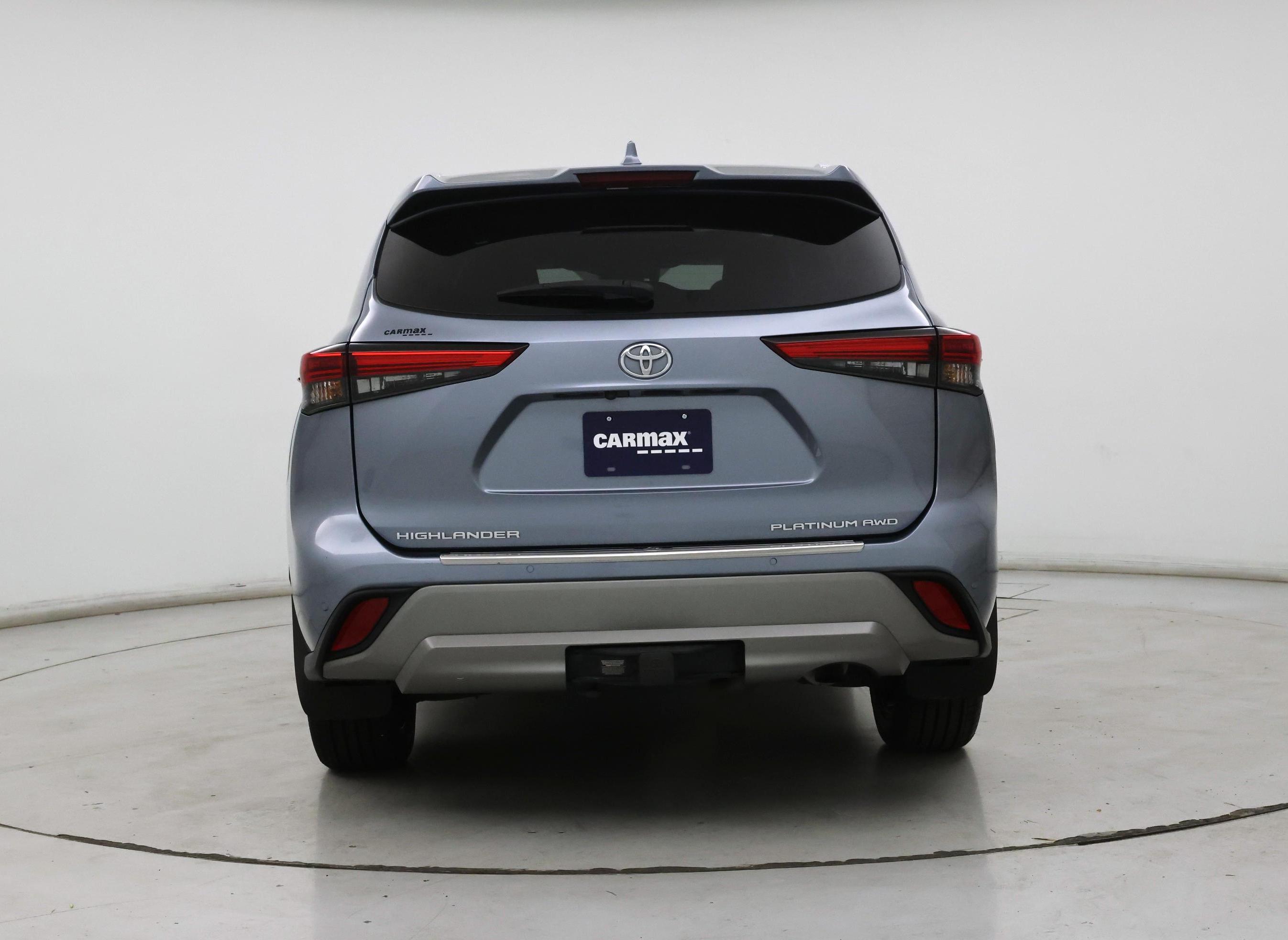 Thumbnail: 2023 Toyota Highlander - 6