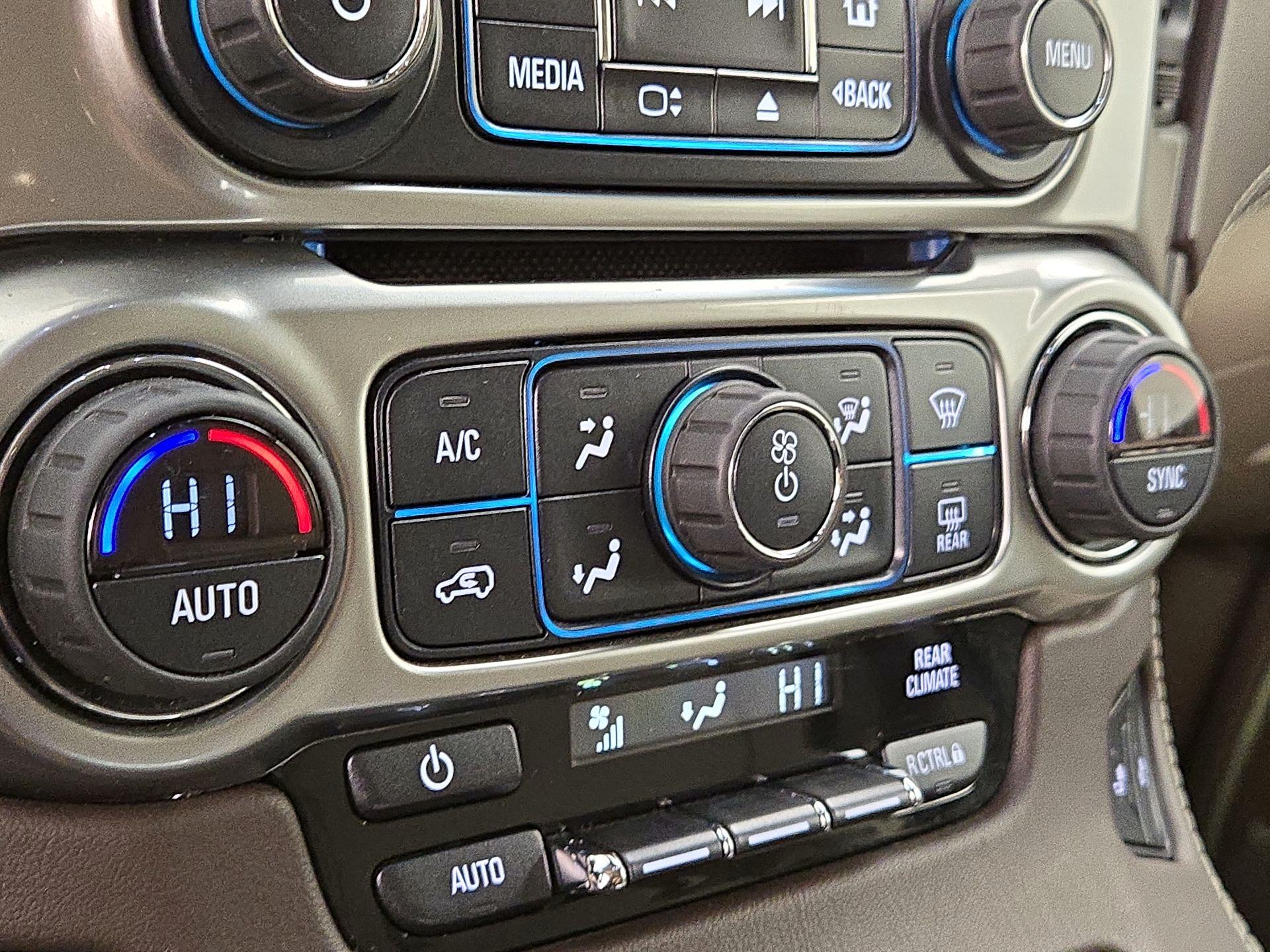 Thumbnail: 2016 Chevrolet Tahoe - 16