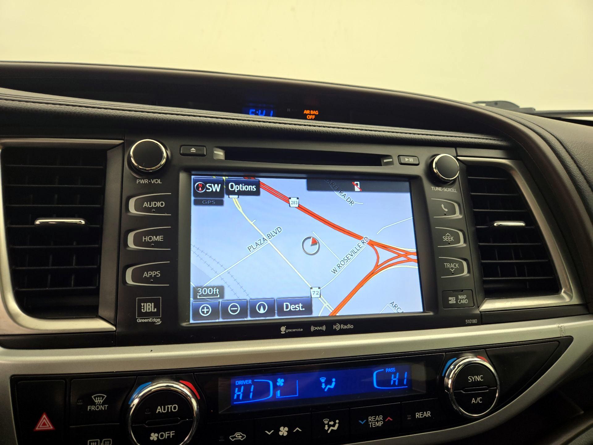 Thumbnail: 2017 Toyota Highlander - 14