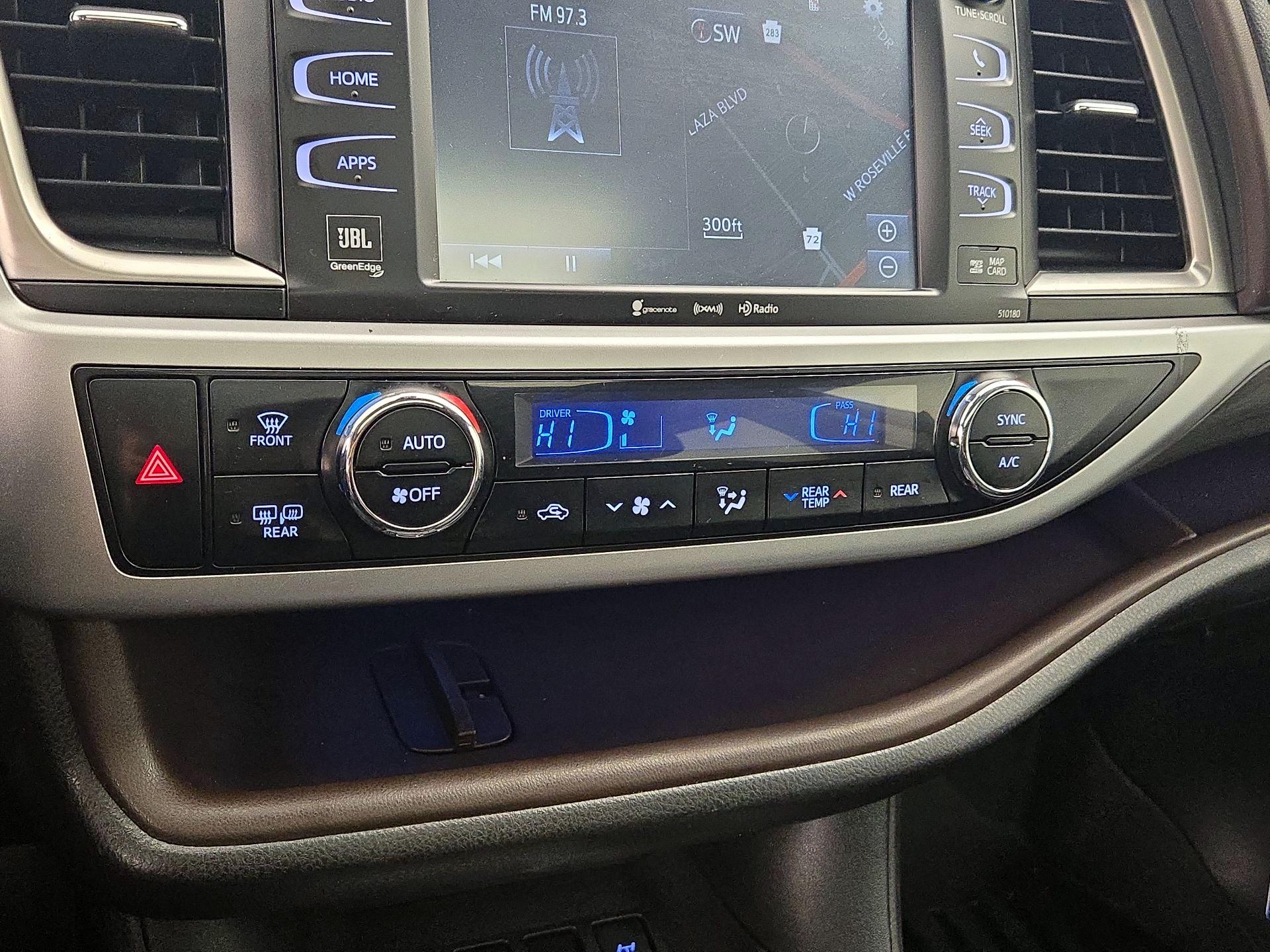 Thumbnail: 2017 Toyota Highlander - 17