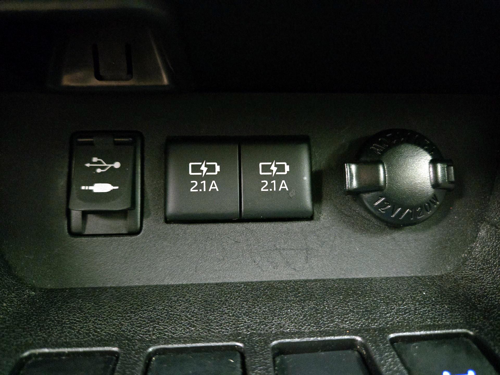 Thumbnail: 2017 Toyota Highlander - 19