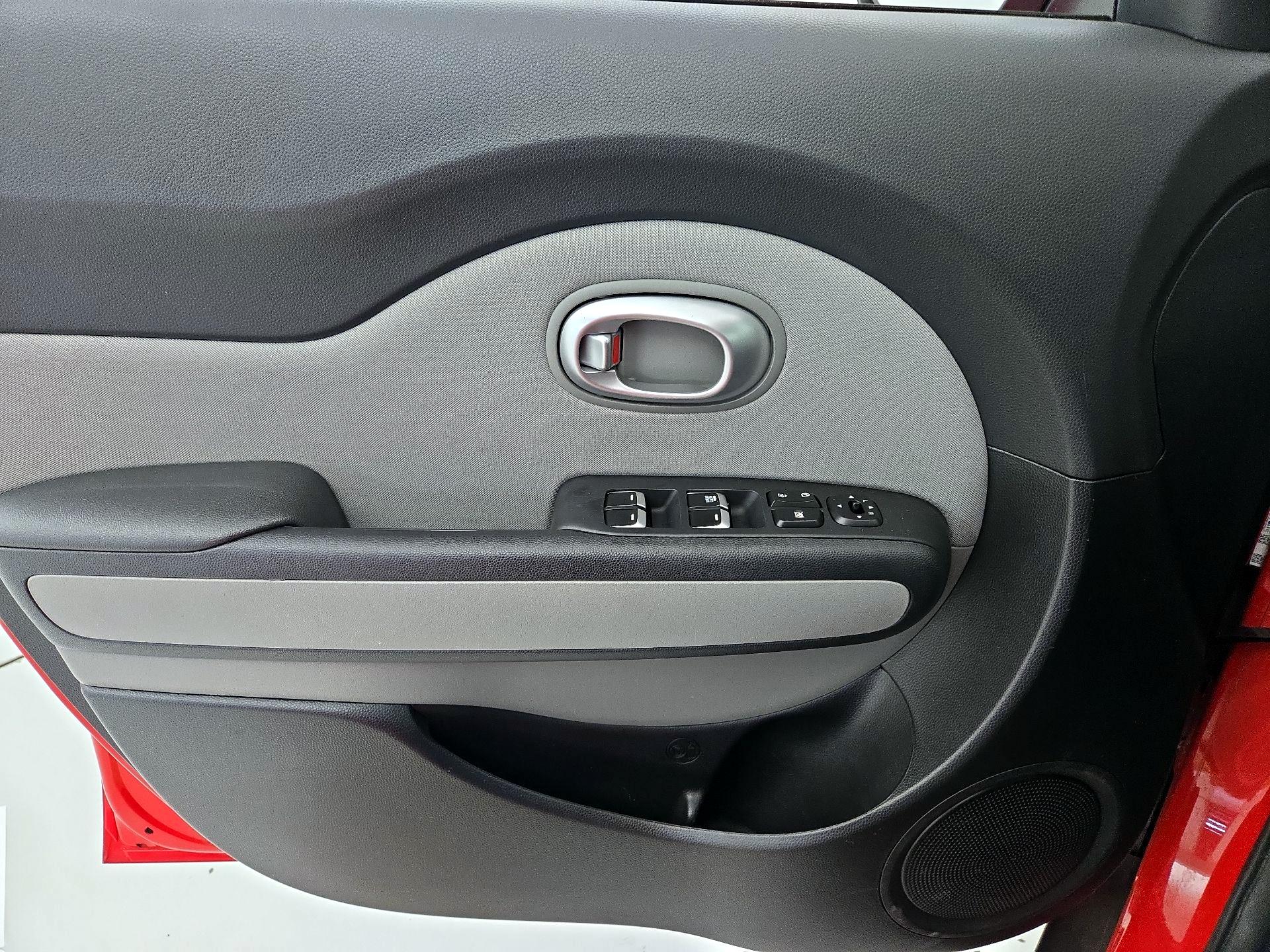 Thumbnail: 2019 Kia Soul - 12