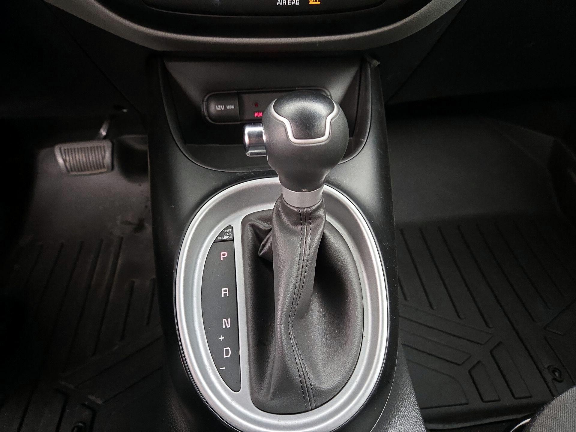 Thumbnail: 2019 Kia Soul - 17