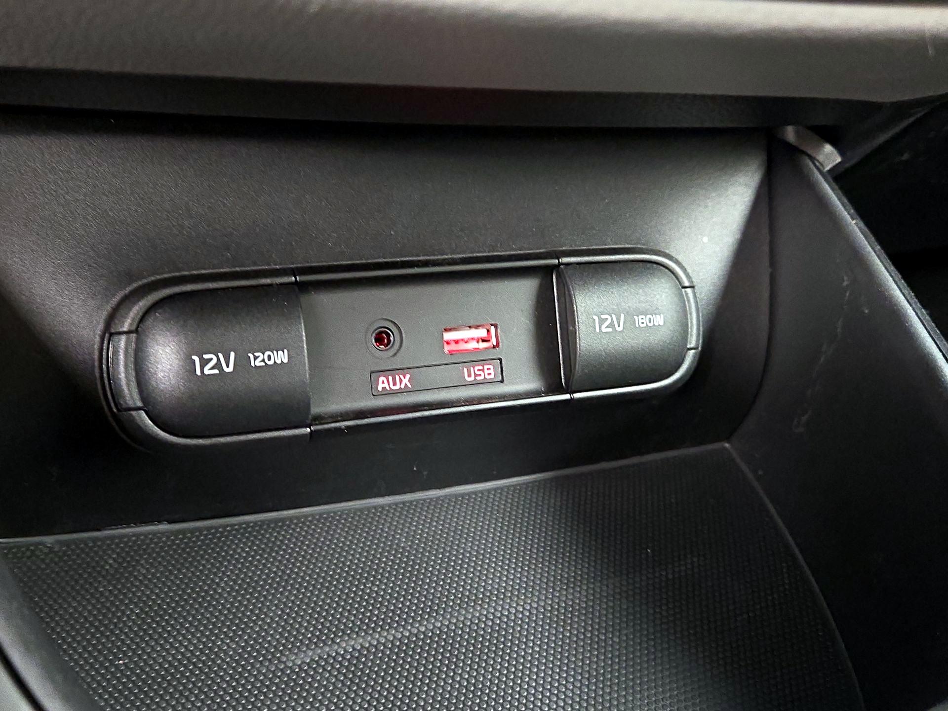 Thumbnail: 2019 Kia Soul - 18