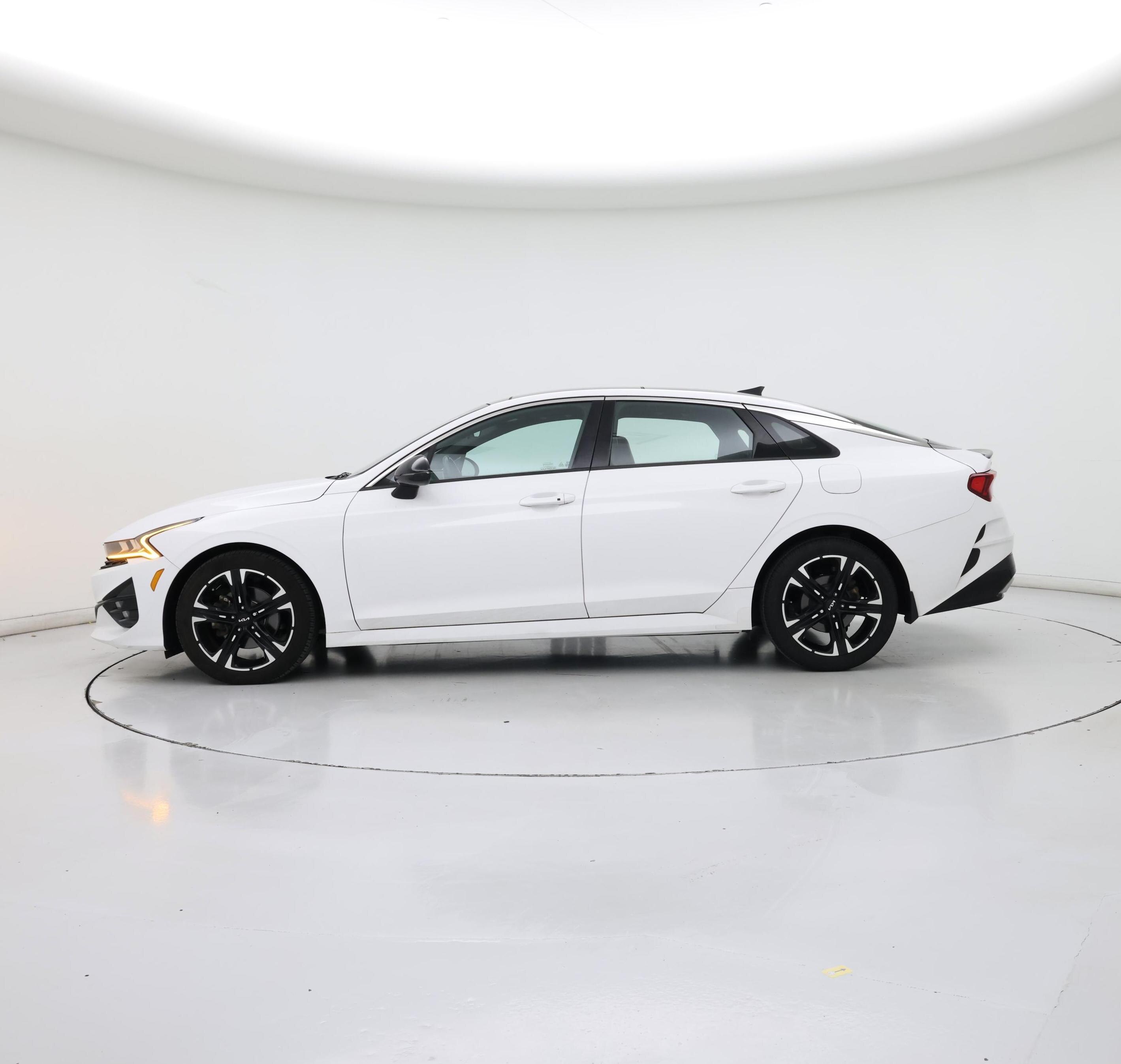 Thumbnail: 2022 Kia K5 - 3