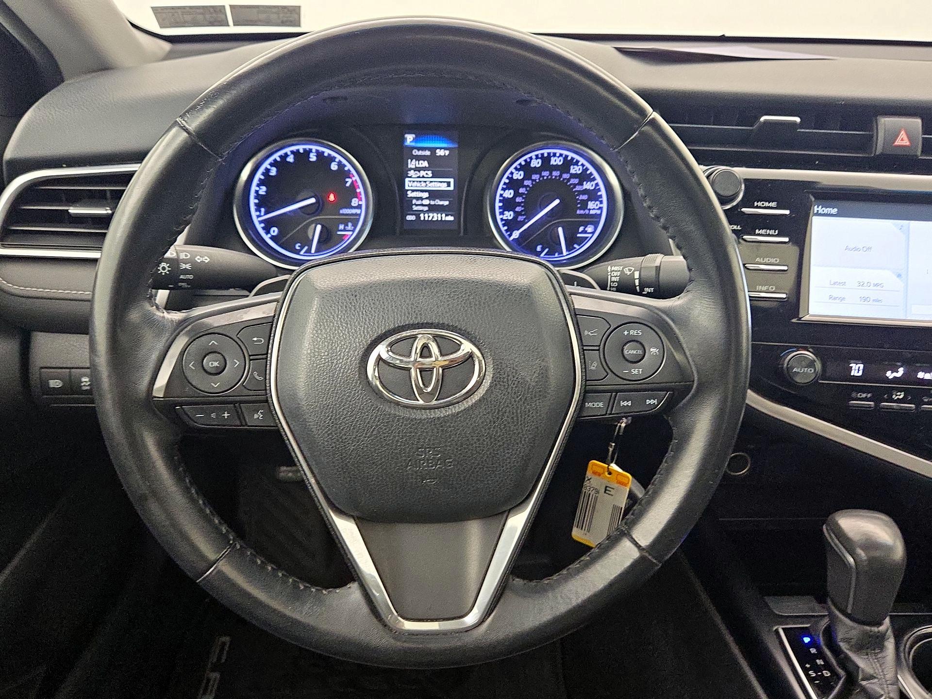 Thumbnail: 2018 Toyota Camry - 10