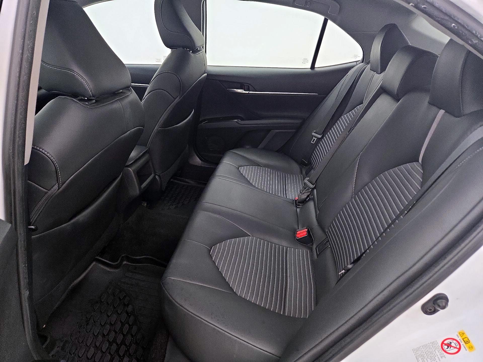 Thumbnail: 2018 Toyota Camry - 19