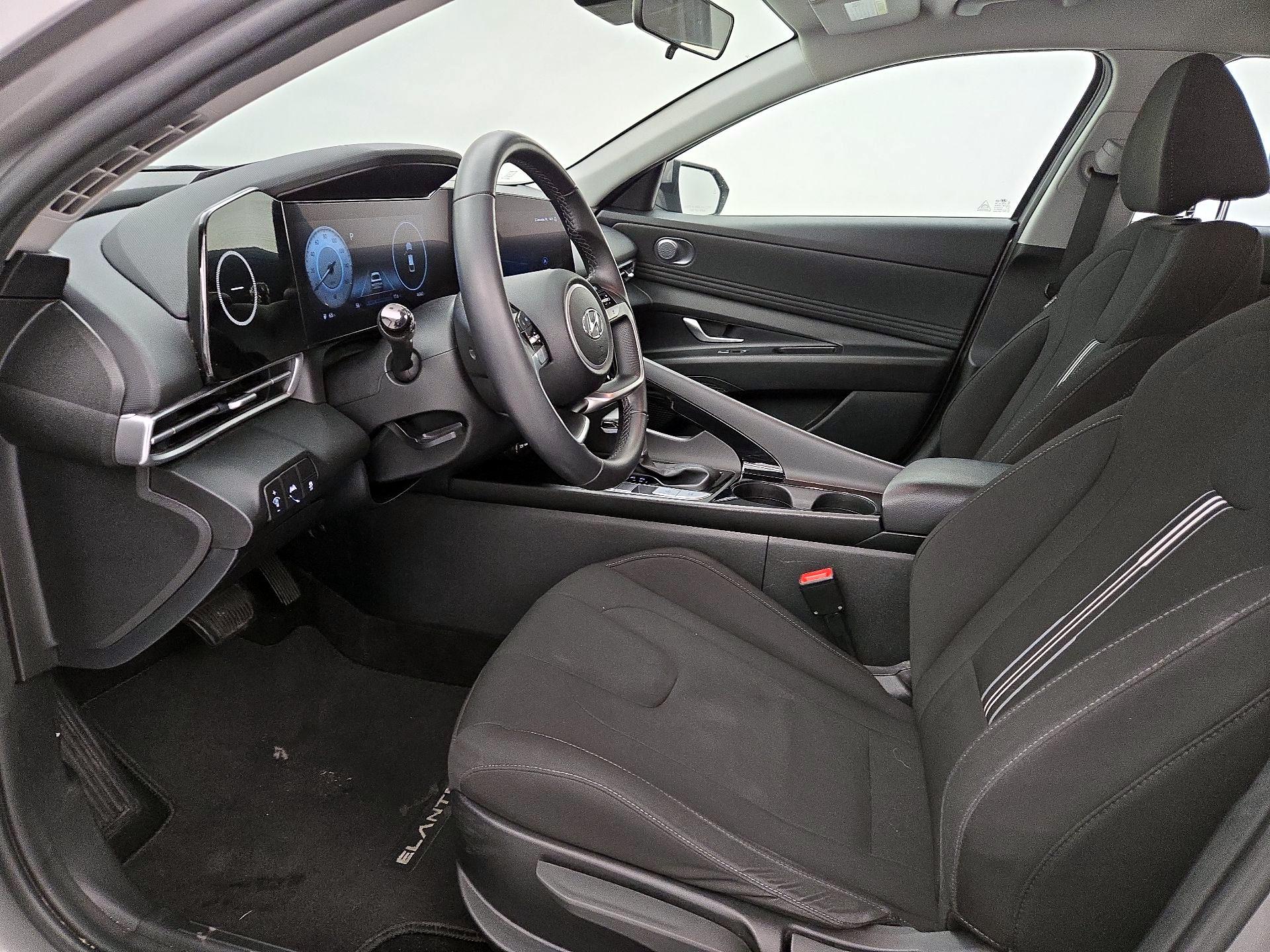 Thumbnail: 2023 Hyundai Elantra - 11