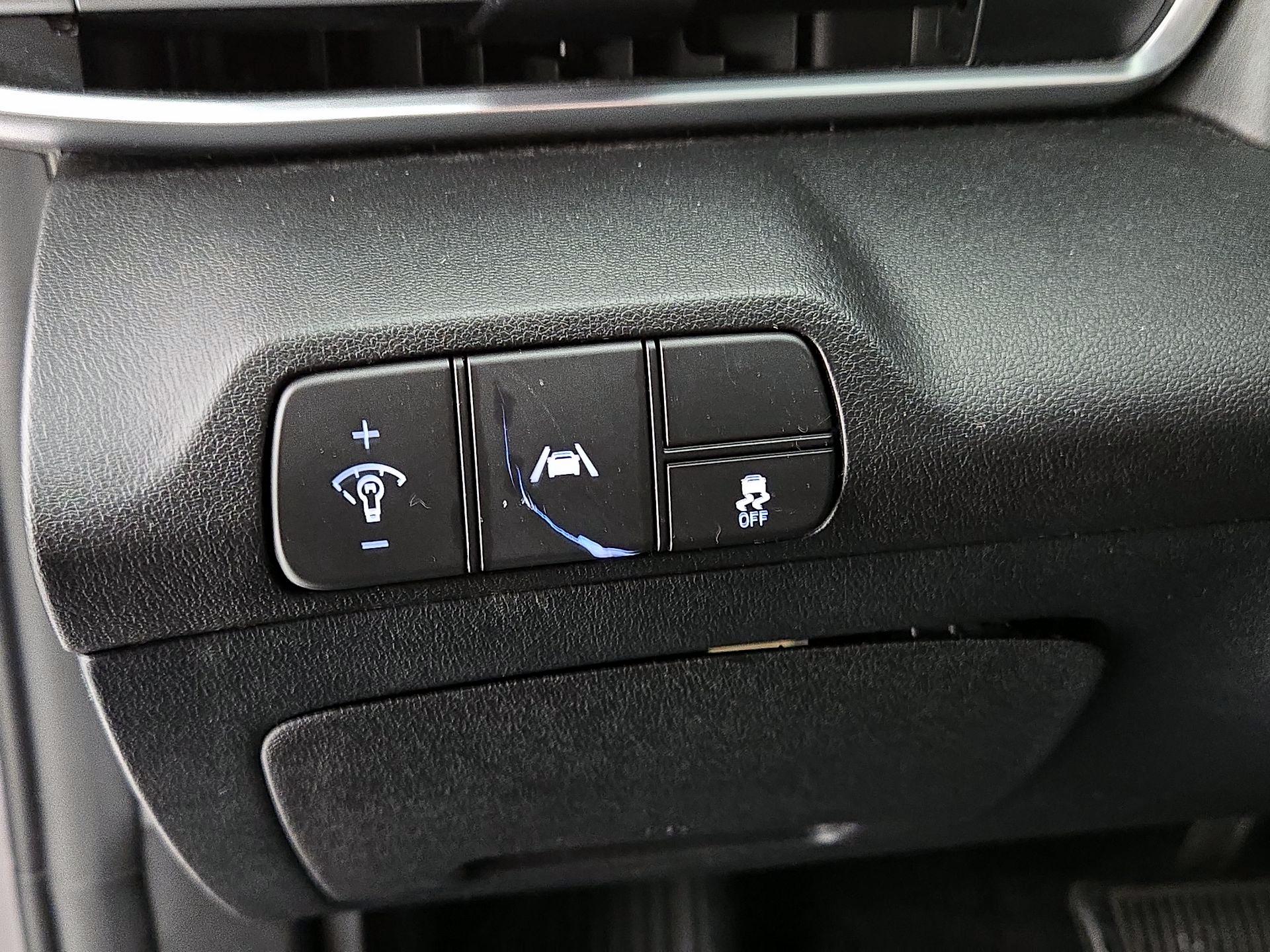 Thumbnail: 2023 Hyundai Elantra - 13