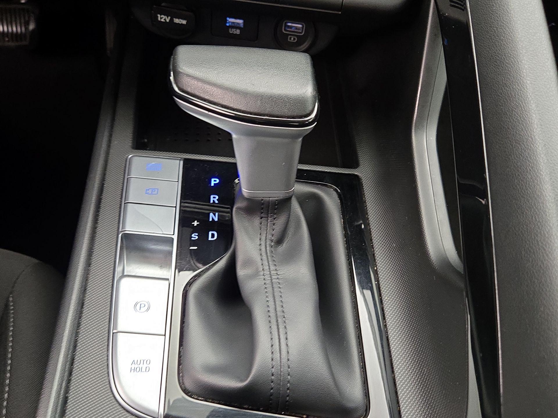 Thumbnail: 2023 Hyundai Elantra - 18