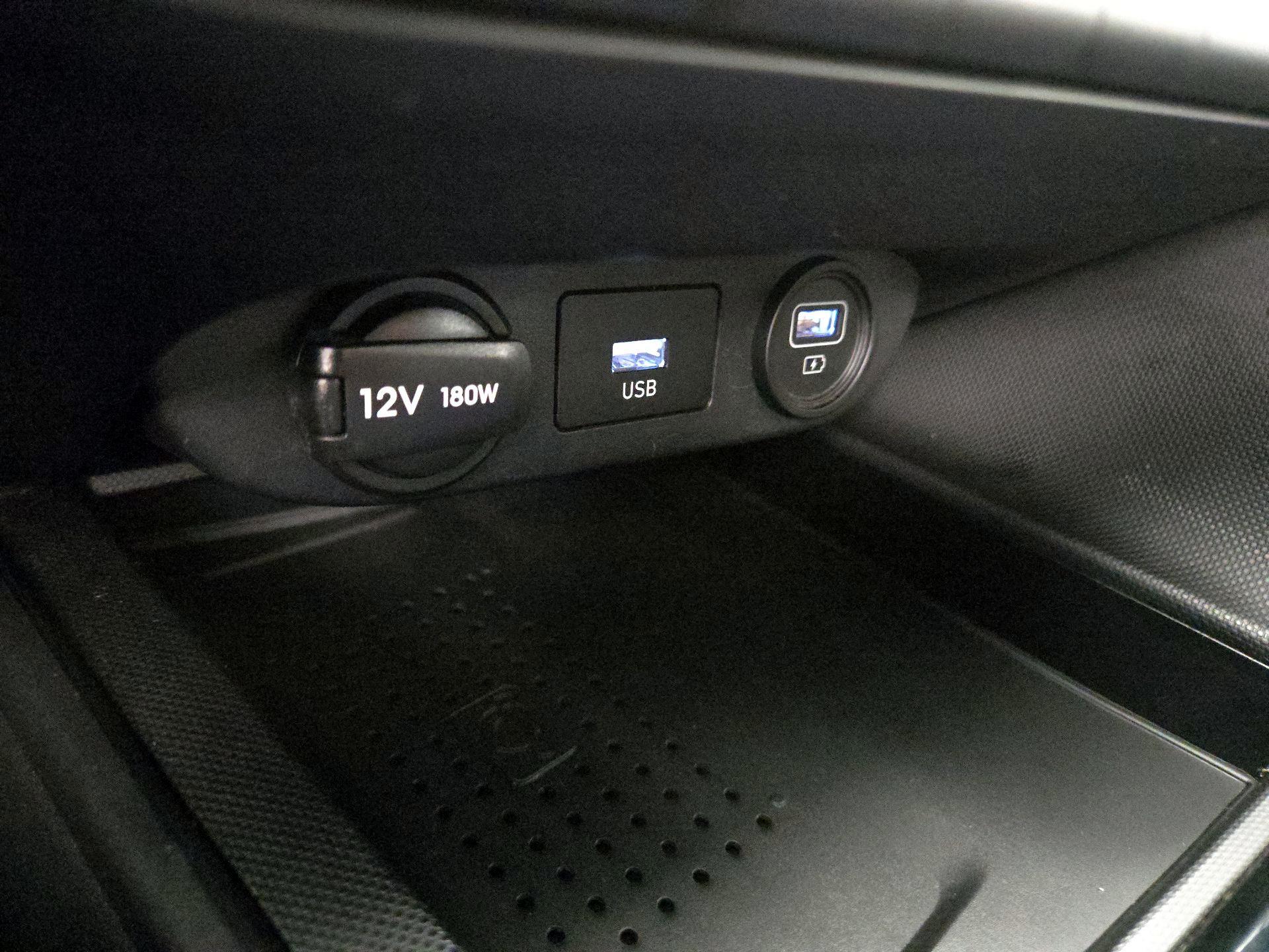 Thumbnail: 2023 Hyundai Elantra - 19