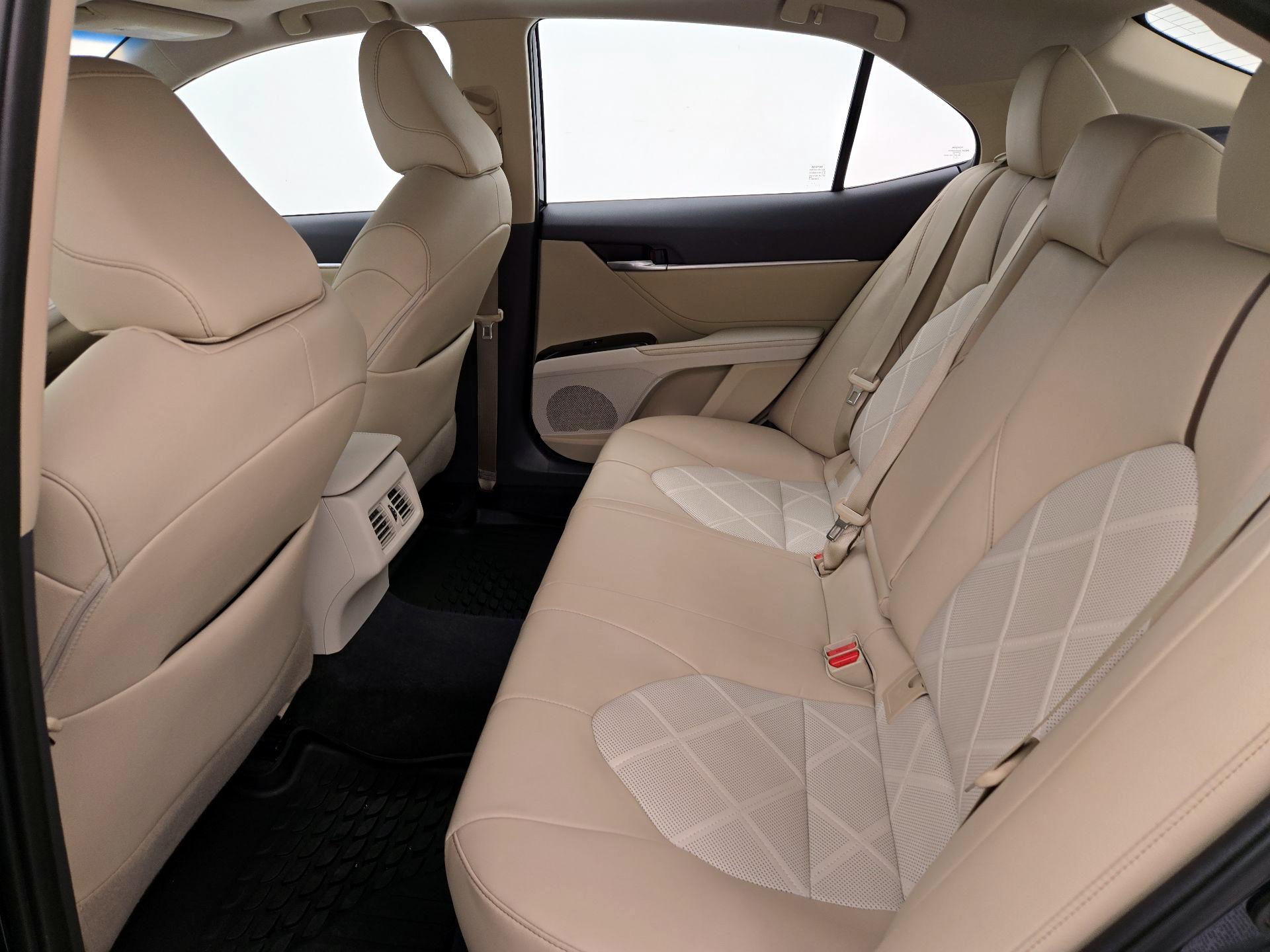 Thumbnail: 2018 Toyota Camry - 19