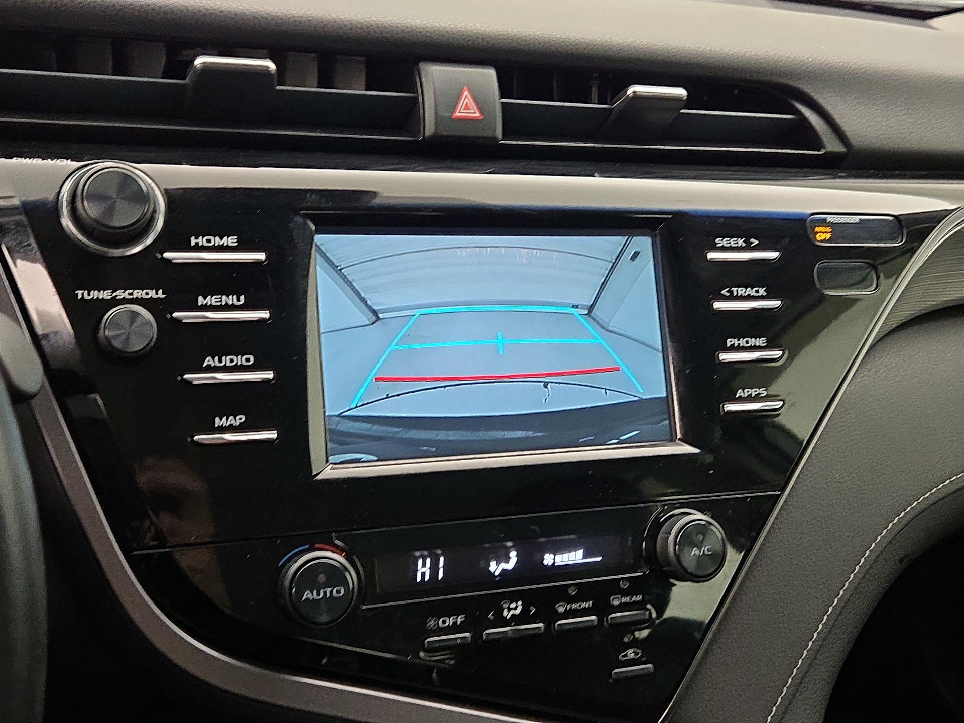 Thumbnail: 2019 Toyota Camry - 14