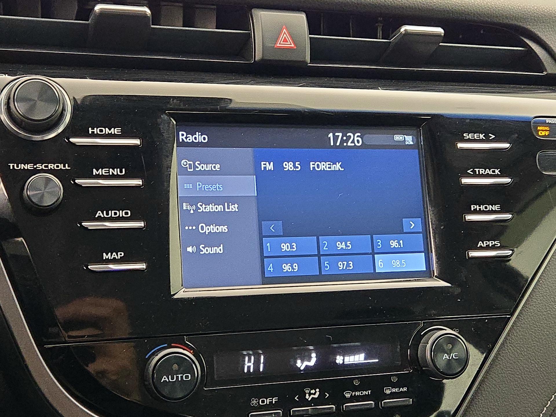 Thumbnail: 2019 Toyota Camry - 15