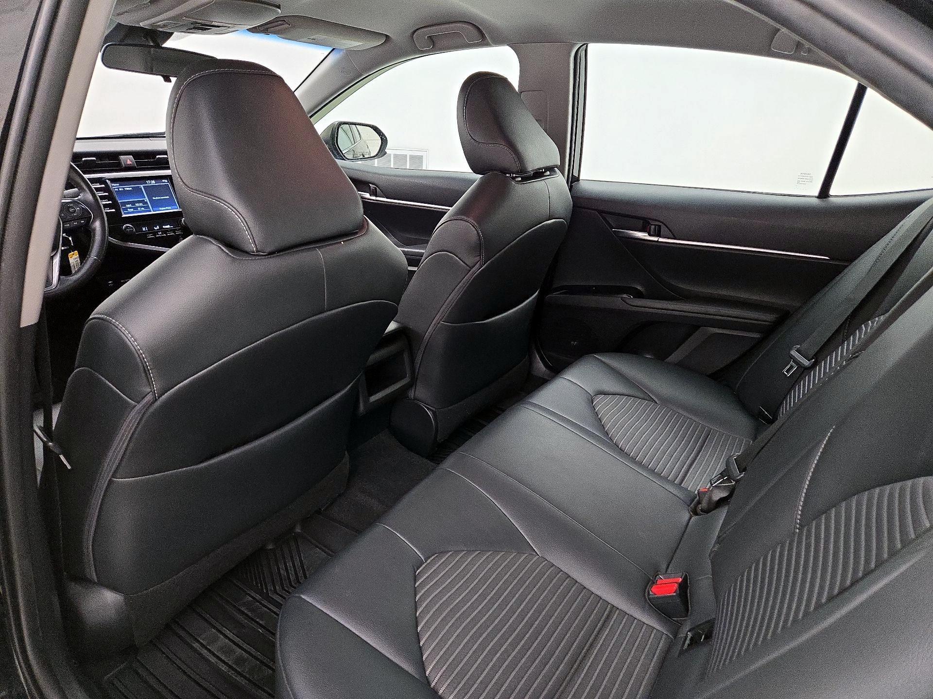 Thumbnail: 2019 Toyota Camry - 19