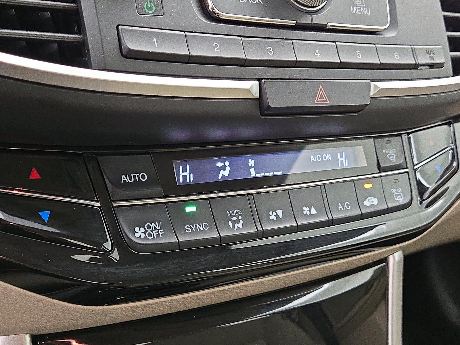 Thumbnail: 2017 Honda Accord - 15