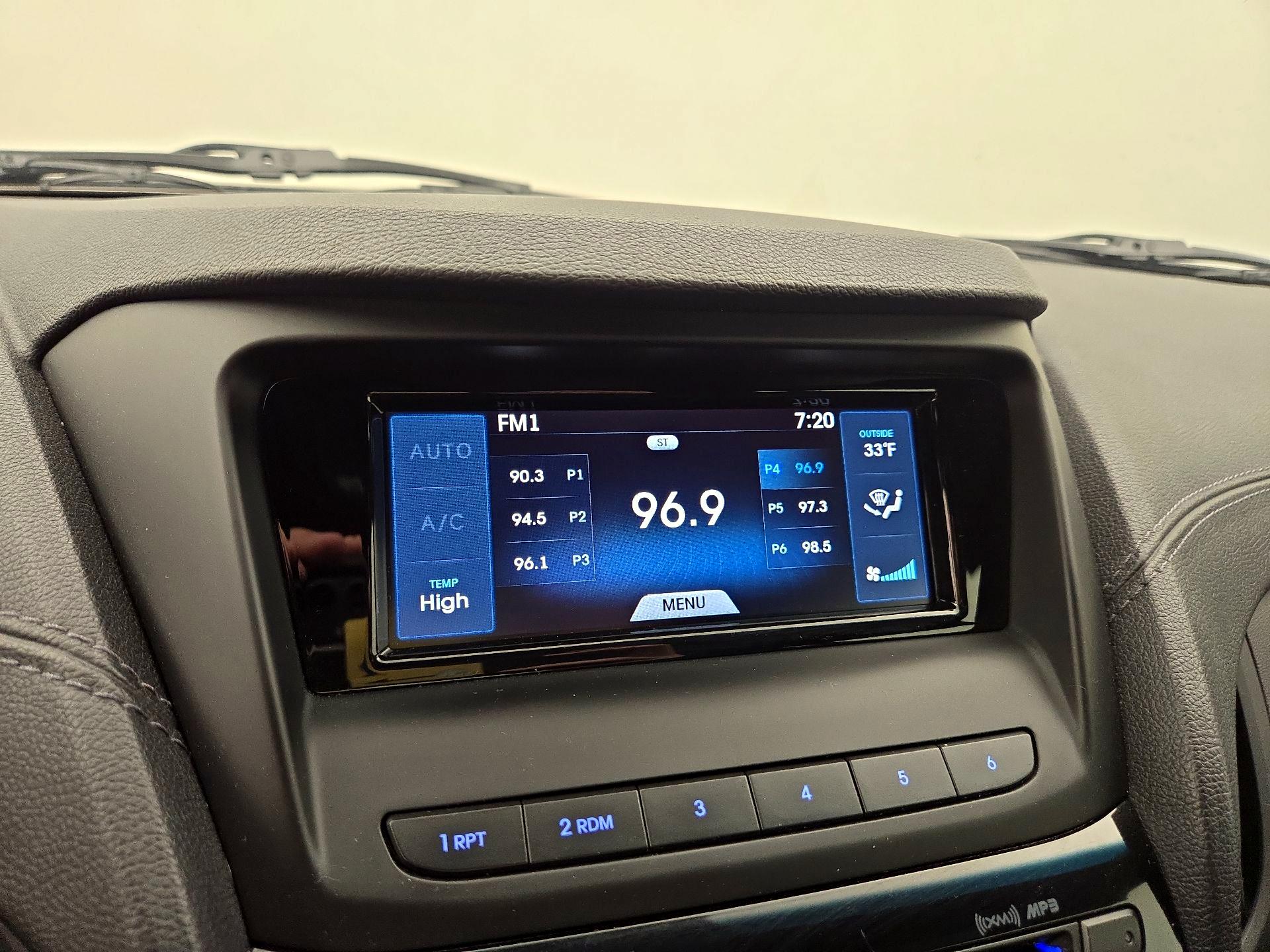 Thumbnail: 2016 Hyundai Genesis - 14