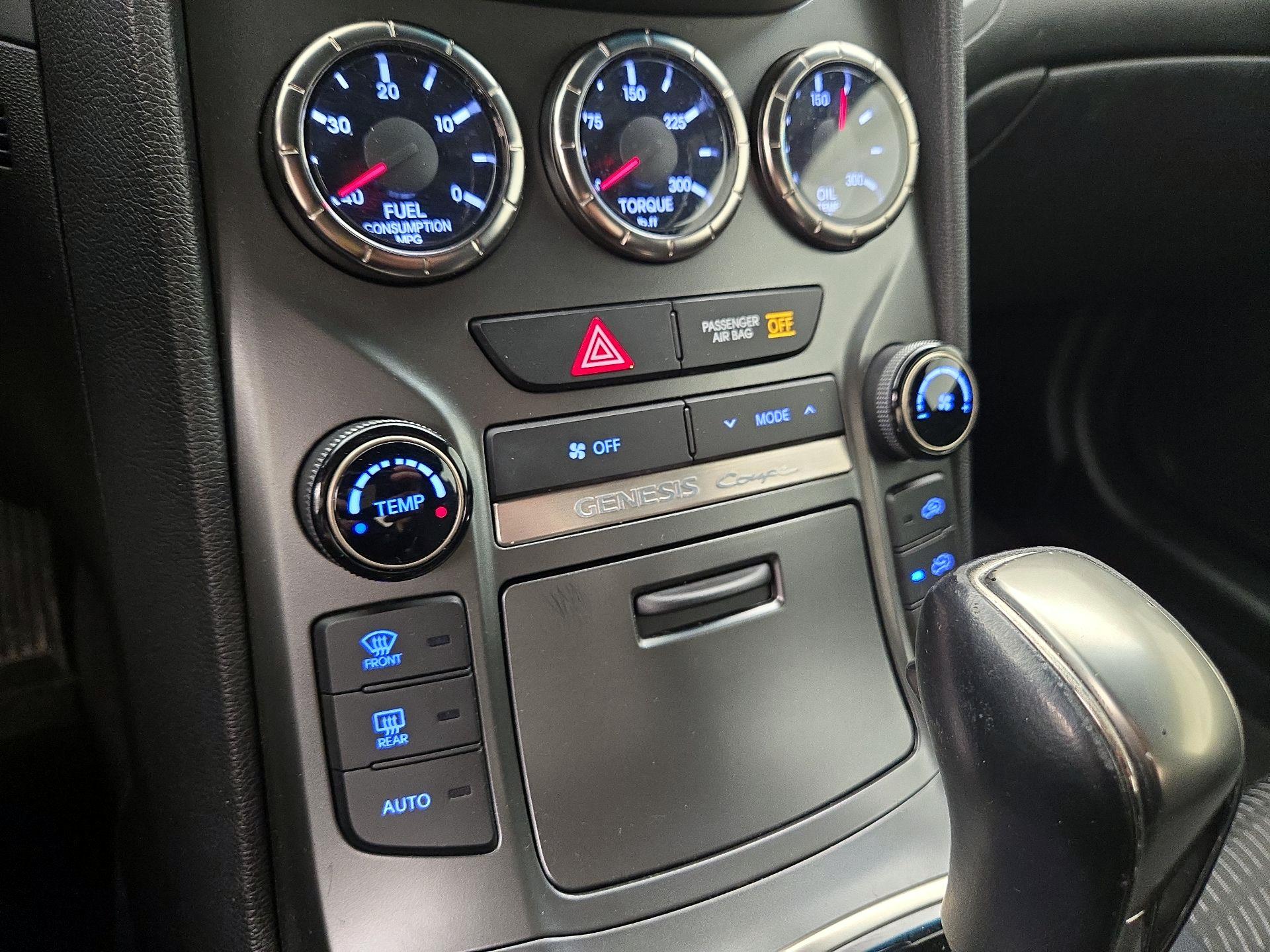 Thumbnail: 2016 Hyundai Genesis - 15