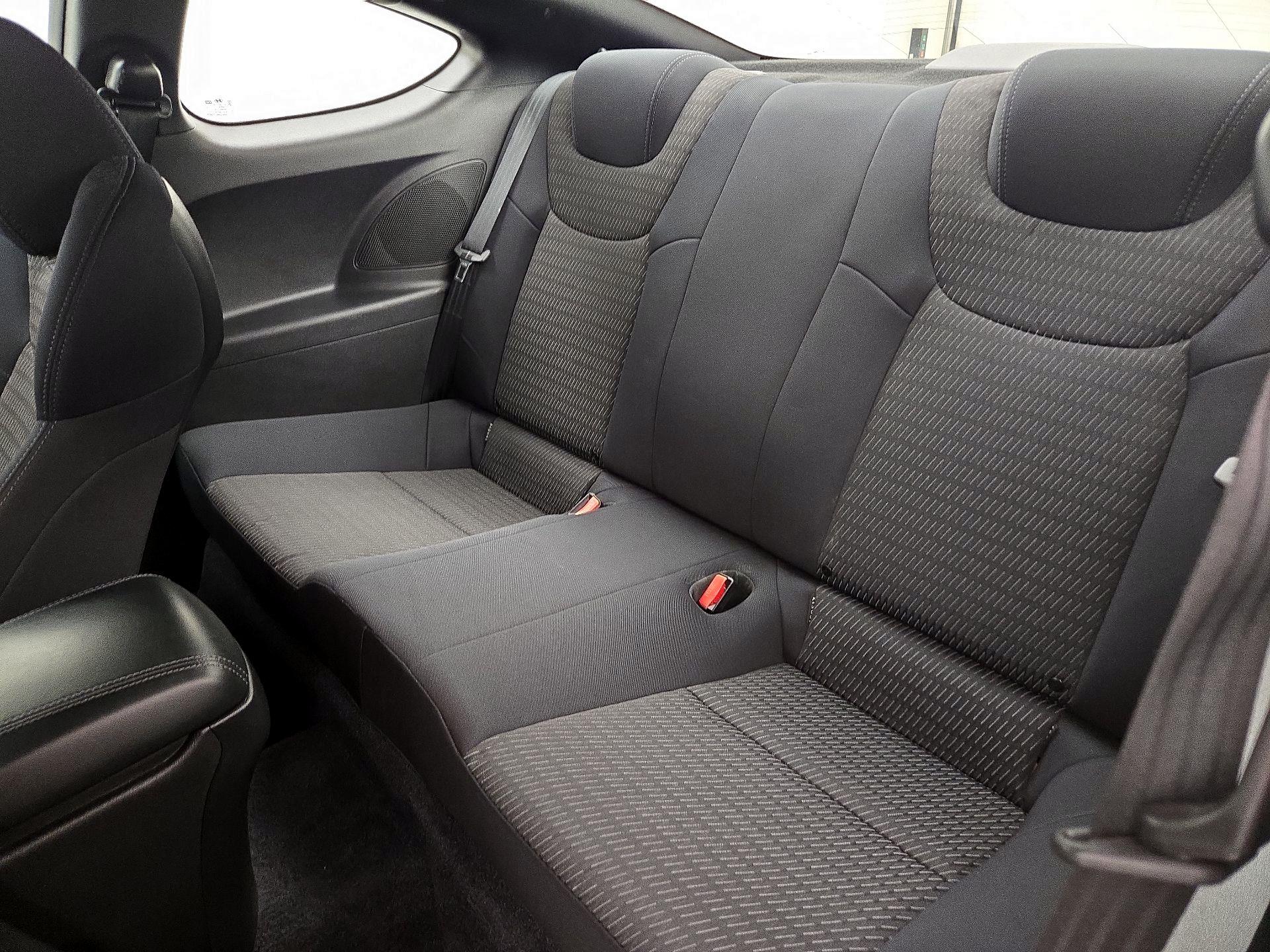 Thumbnail: 2016 Hyundai Genesis - 18