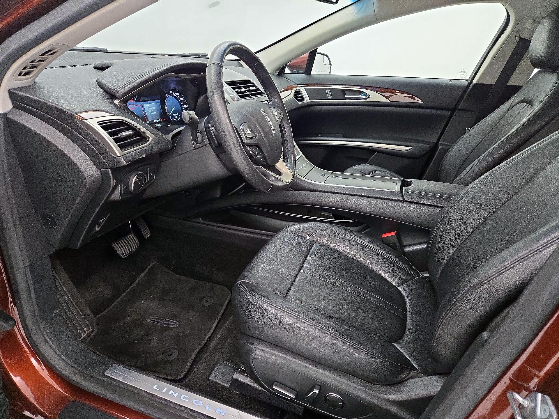 Thumbnail: 2015 Lincoln MKZ - 11