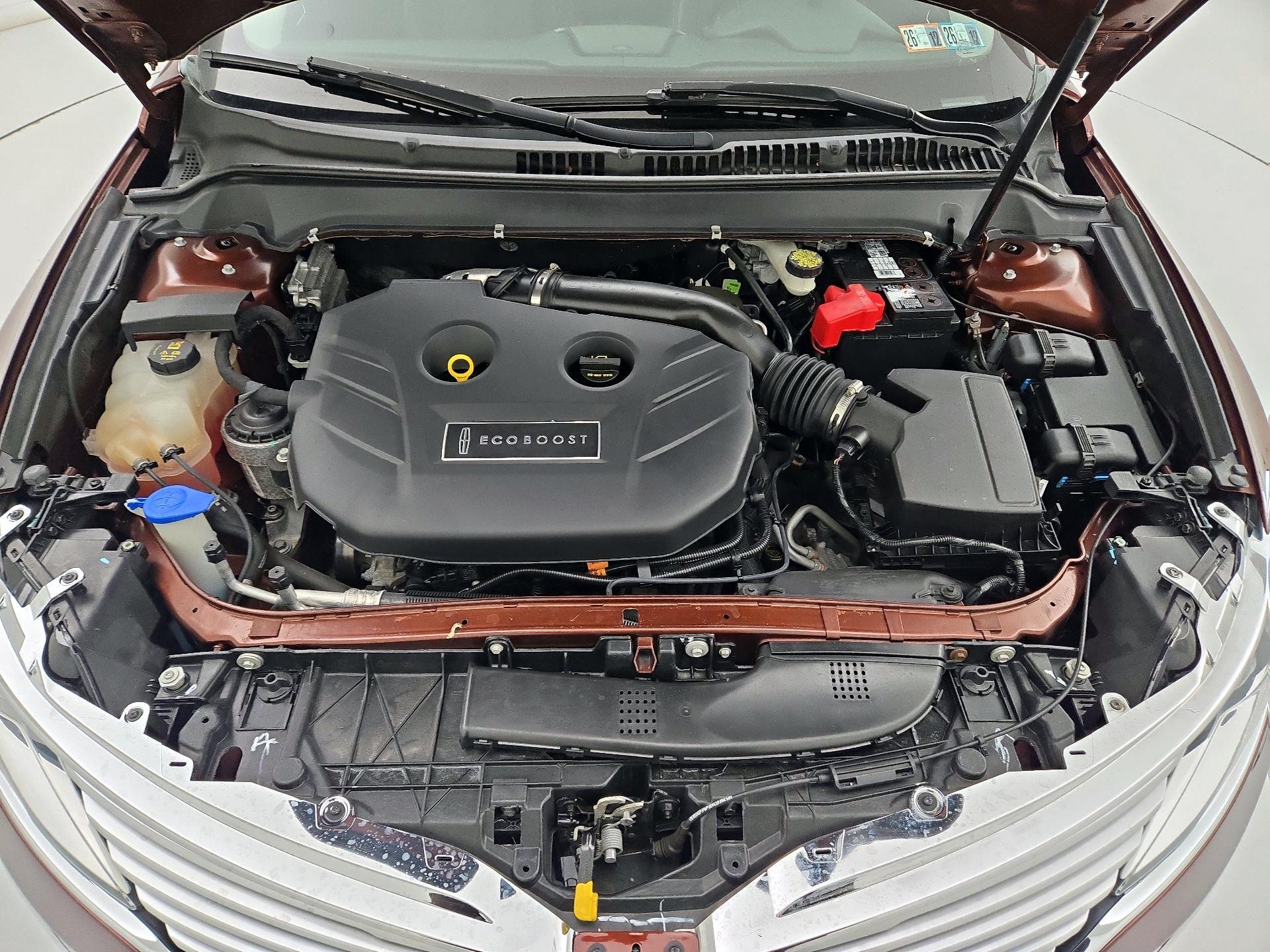 Thumbnail: 2015 Lincoln MKZ - 20