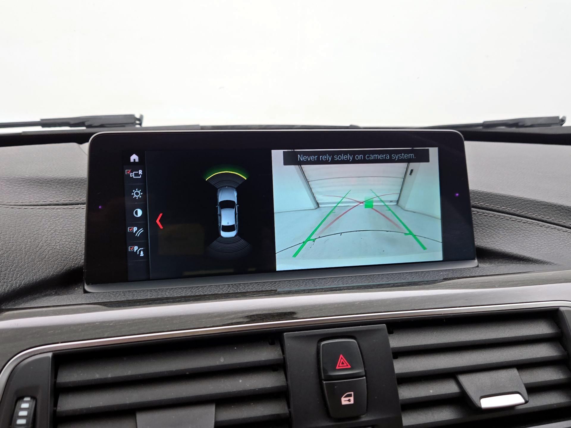 Thumbnail: 2018 BMW 3 Series - 15