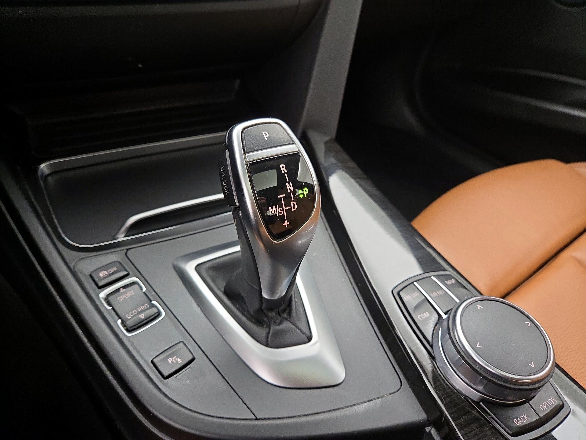 Thumbnail: 2018 BMW 3 Series - 18