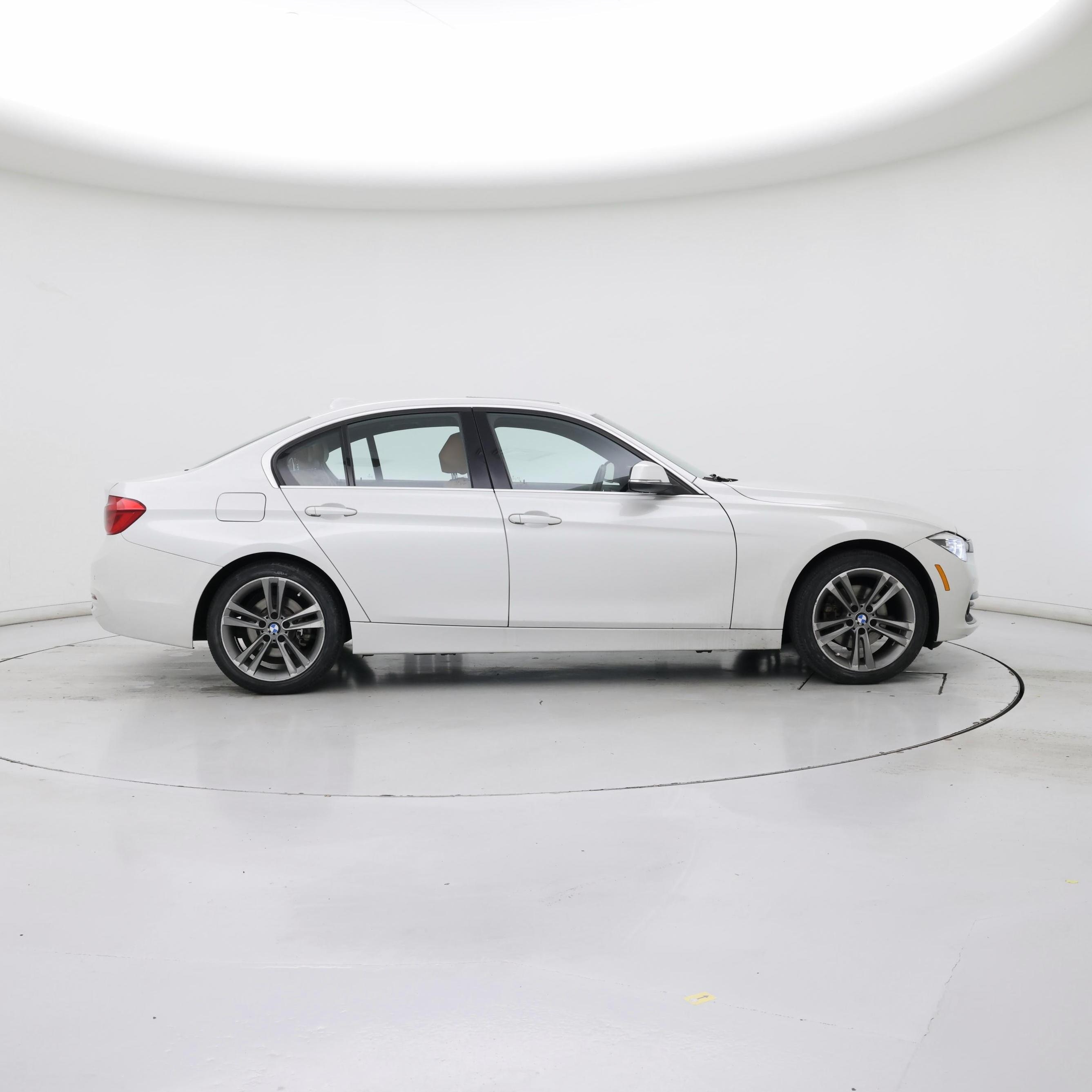 Thumbnail: 2018 BMW 3 Series - 7