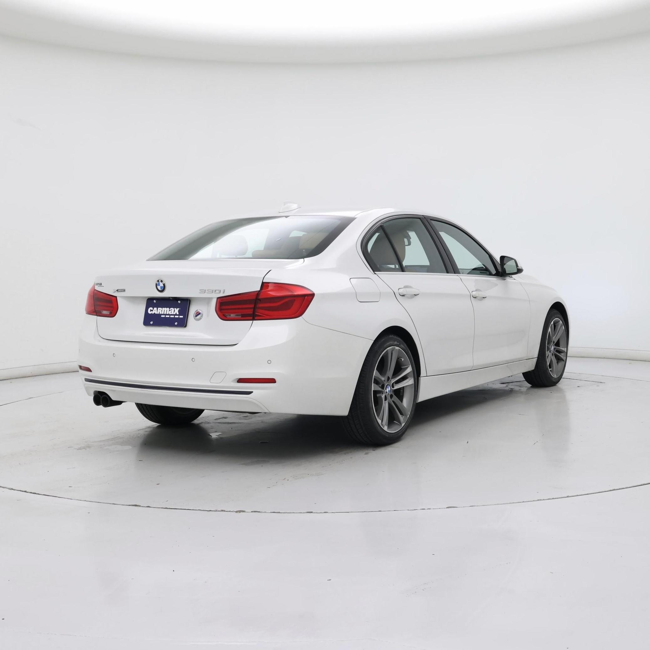 Thumbnail: 2018 BMW 3 Series - 8