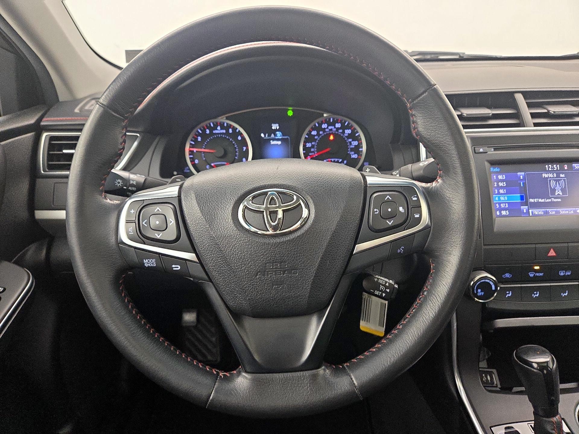 Thumbnail: 2017 Toyota Camry - 10