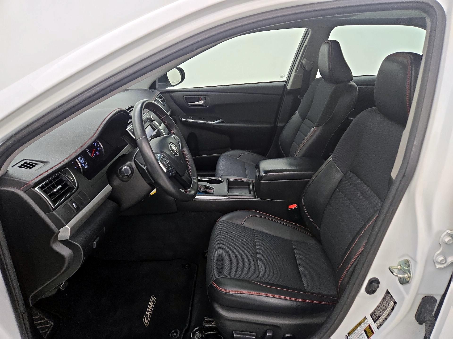 Thumbnail: 2017 Toyota Camry - 11