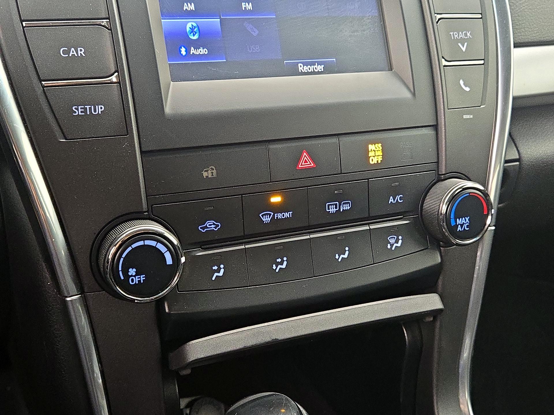 Thumbnail: 2017 Toyota Camry - 16