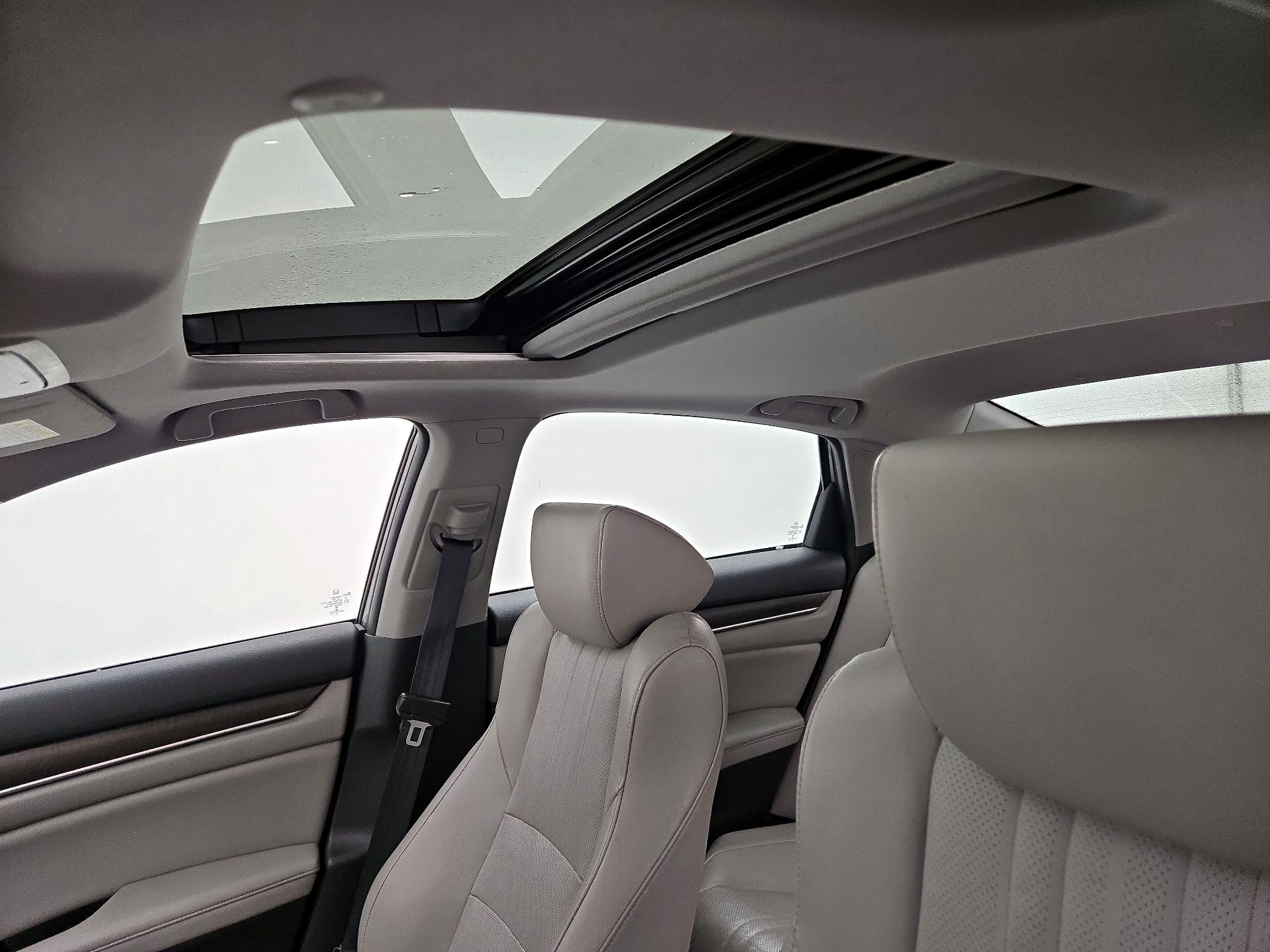 Thumbnail: 2020 Honda Accord - 20