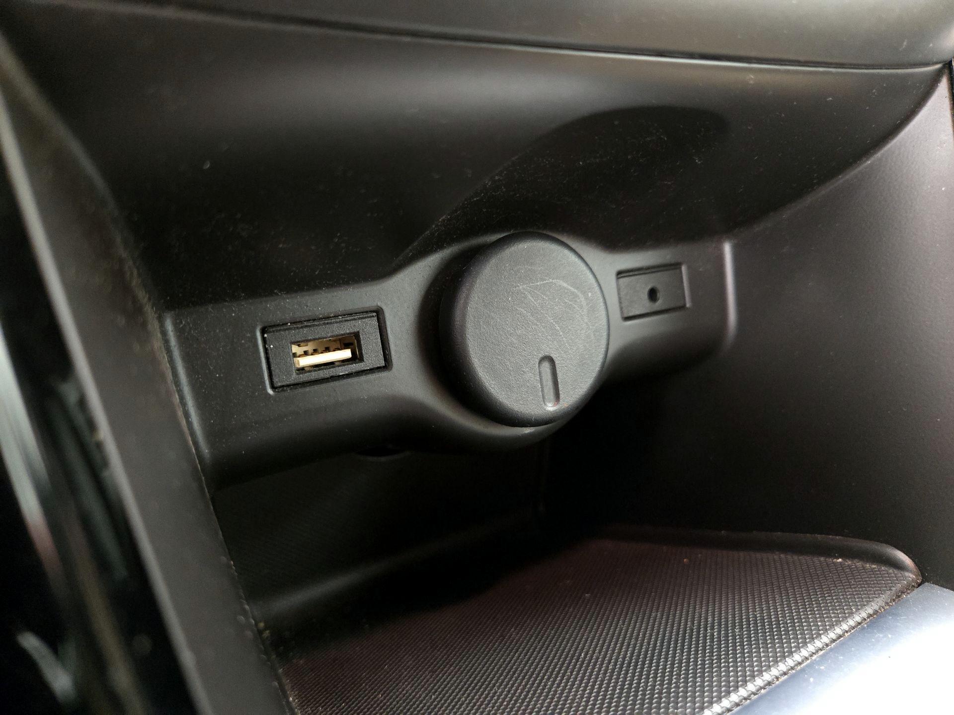 Thumbnail: 2016 Buick Cascada - 19