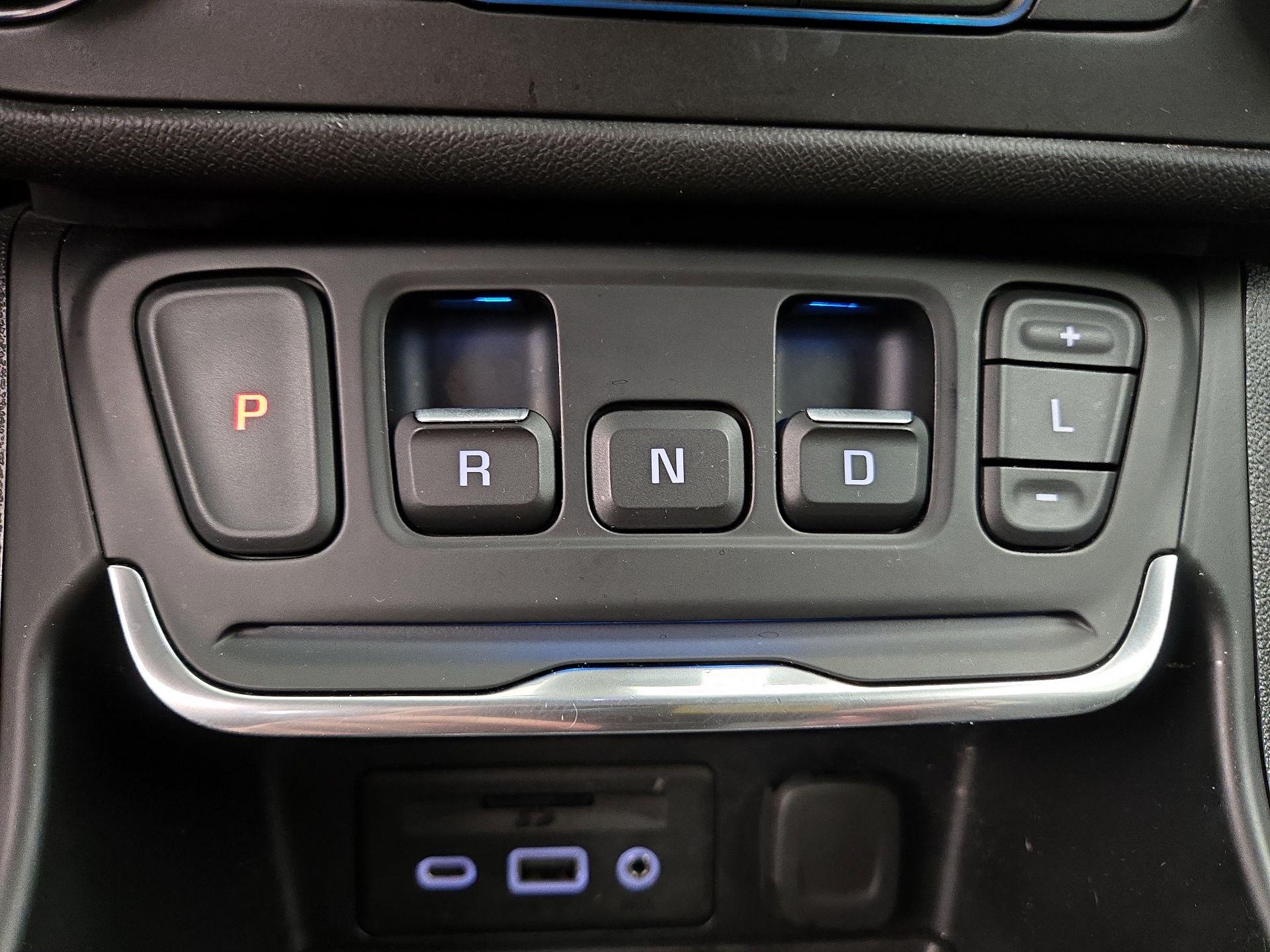 Thumbnail: 2020 GMC Terrain - 17