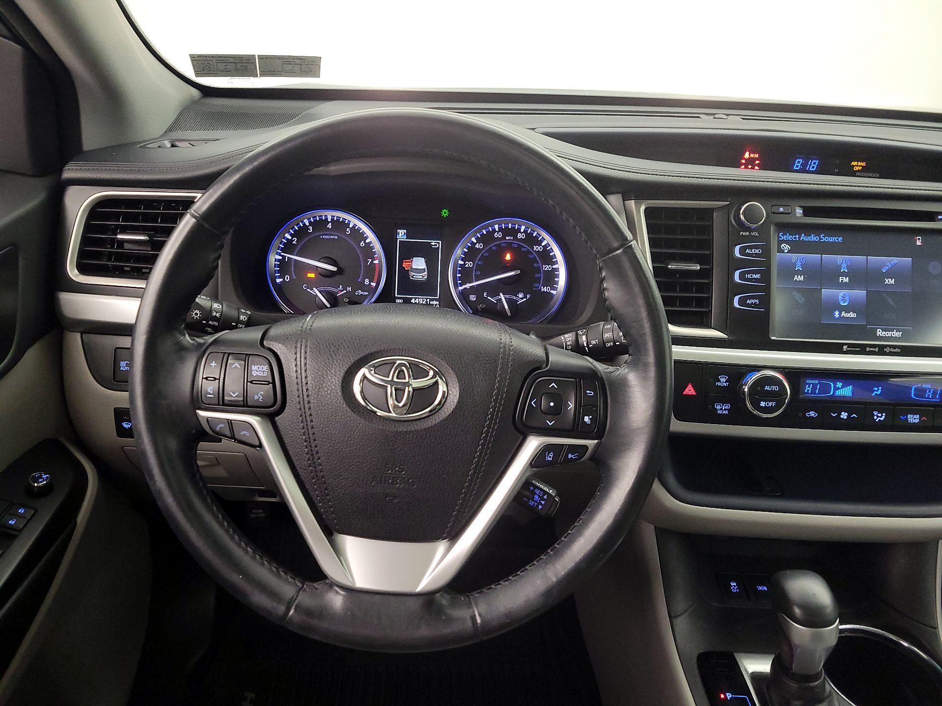 Thumbnail: 2018 Toyota Highlander - 10