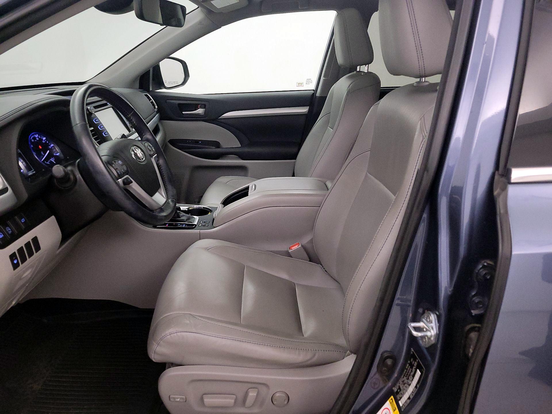 Thumbnail: 2018 Toyota Highlander - 11