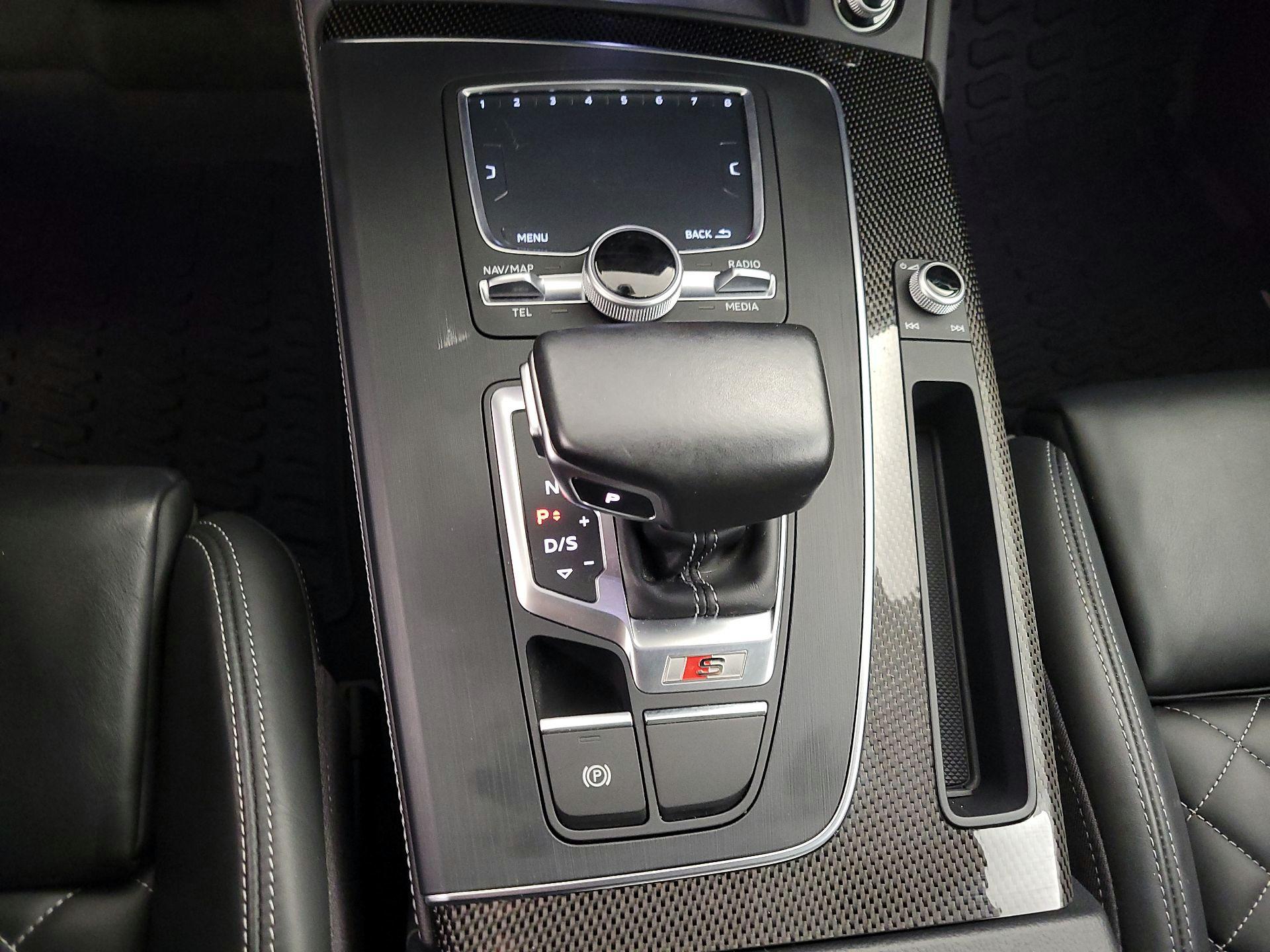 Thumbnail: 2018 Audi SQ5 - 18