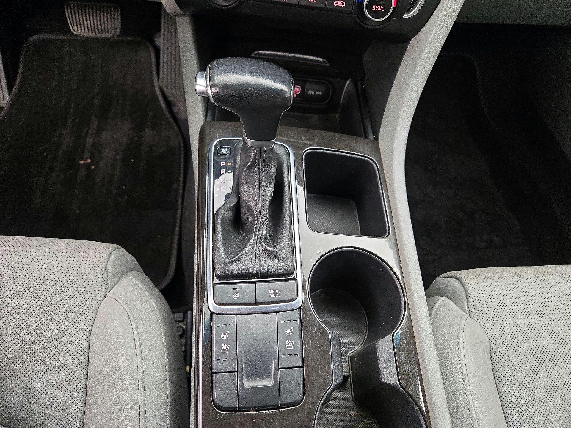 Thumbnail: 2016 Kia Optima - 18