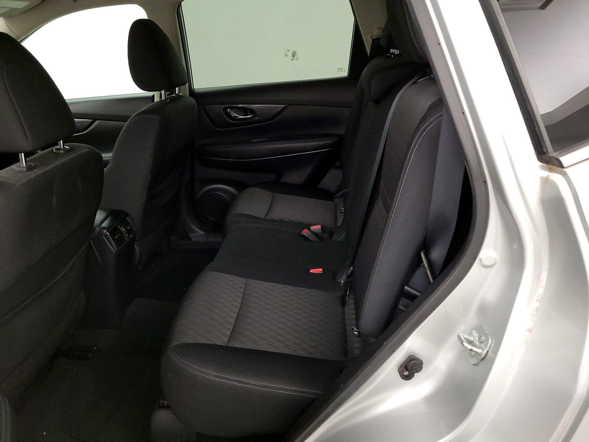 Thumbnail: 2017 Nissan Rogue - 19