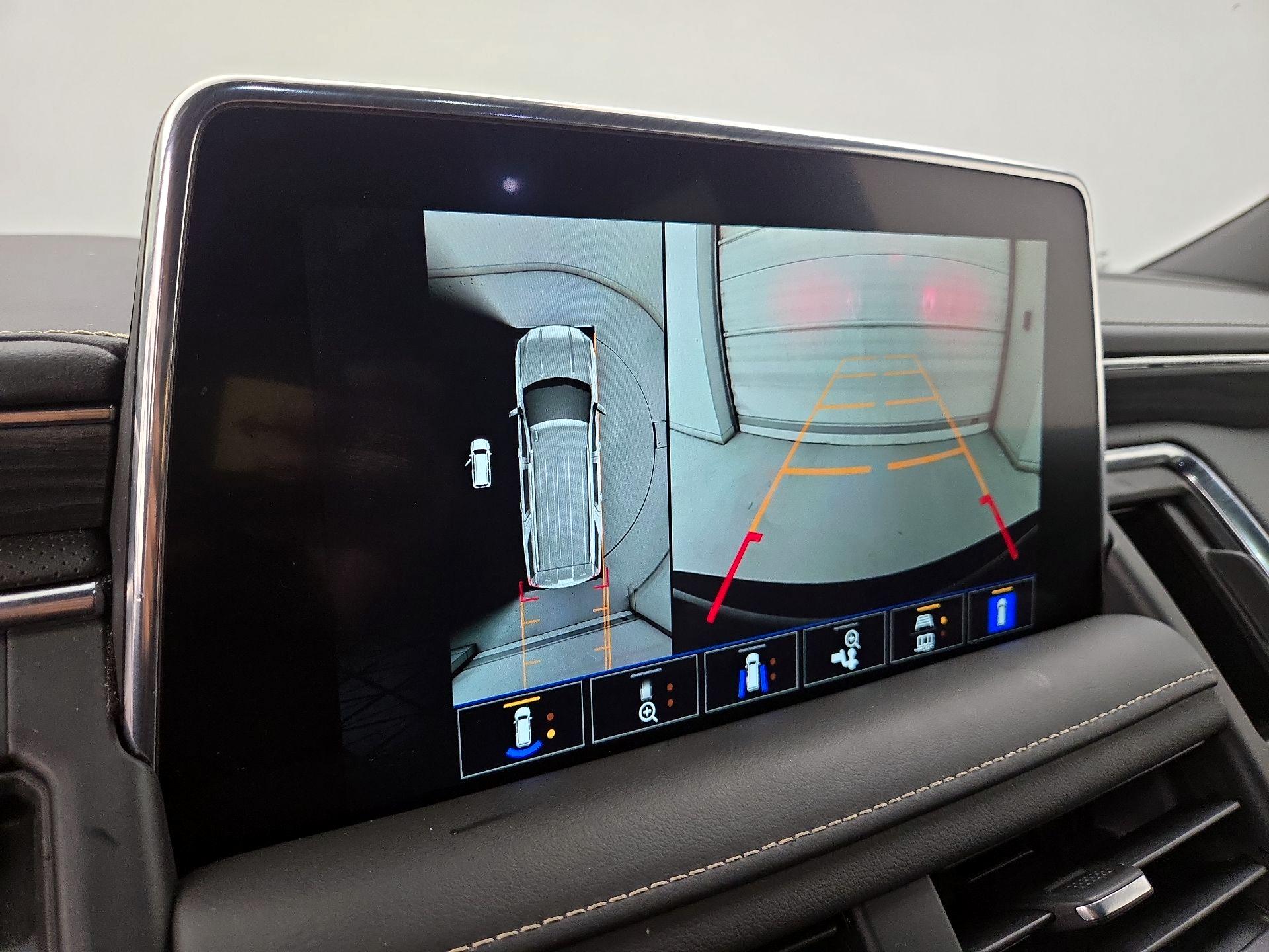 Thumbnail: 2022 GMC Yukon XL - 14