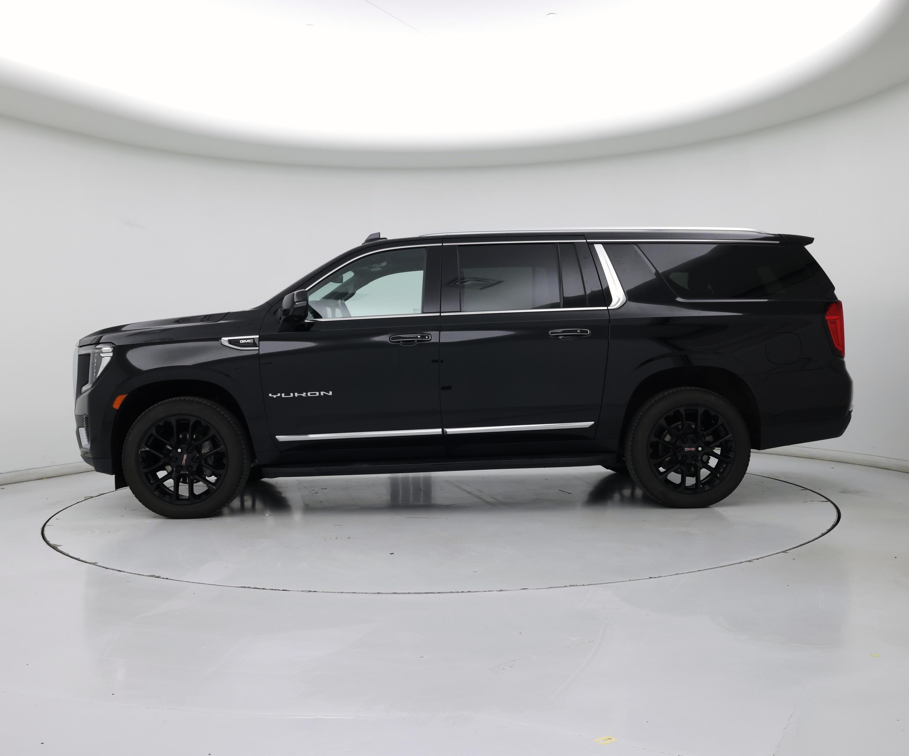 Thumbnail: 2022 GMC Yukon XL - 3