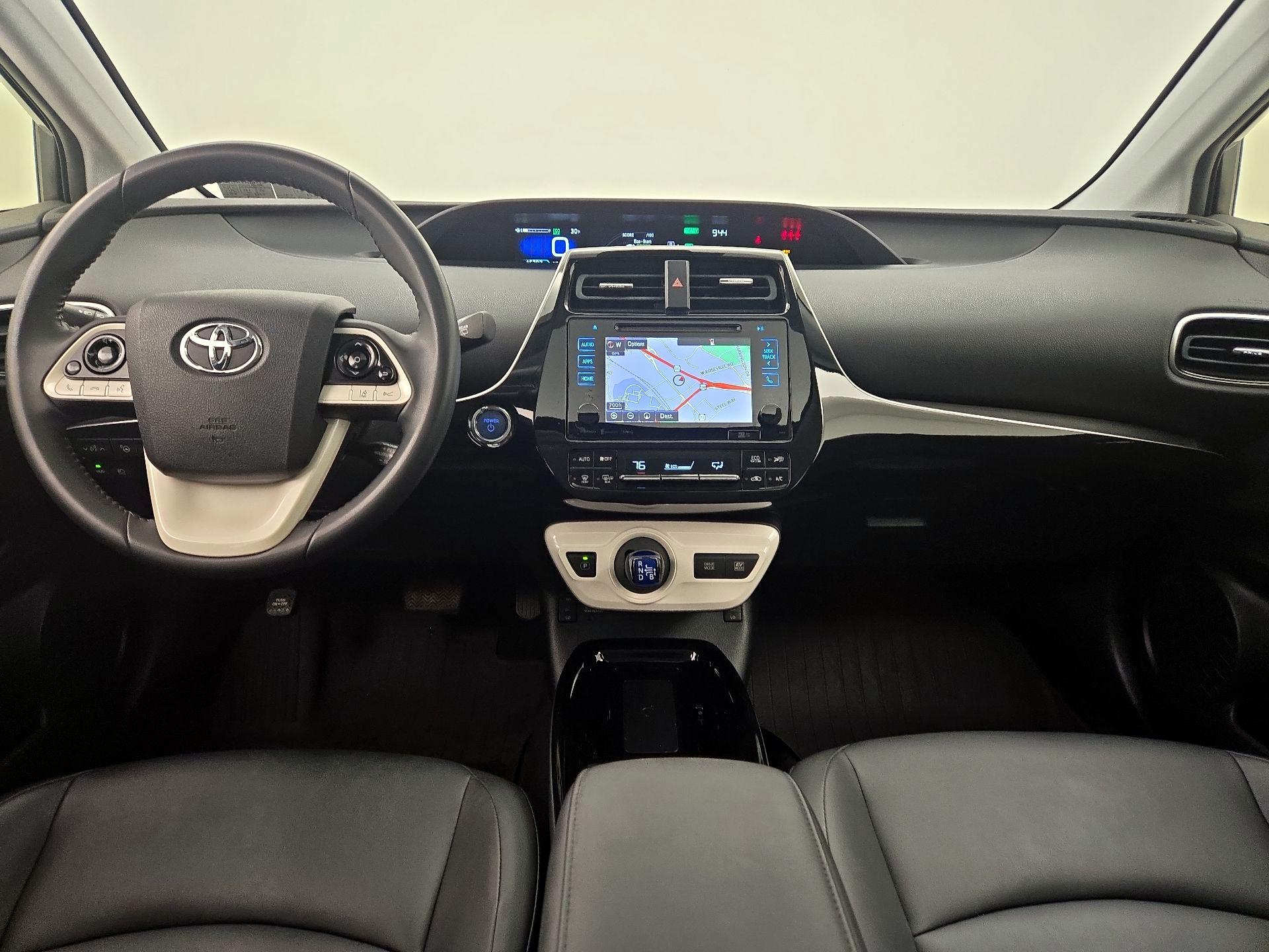 Thumbnail: 2017 Toyota Prius - 9