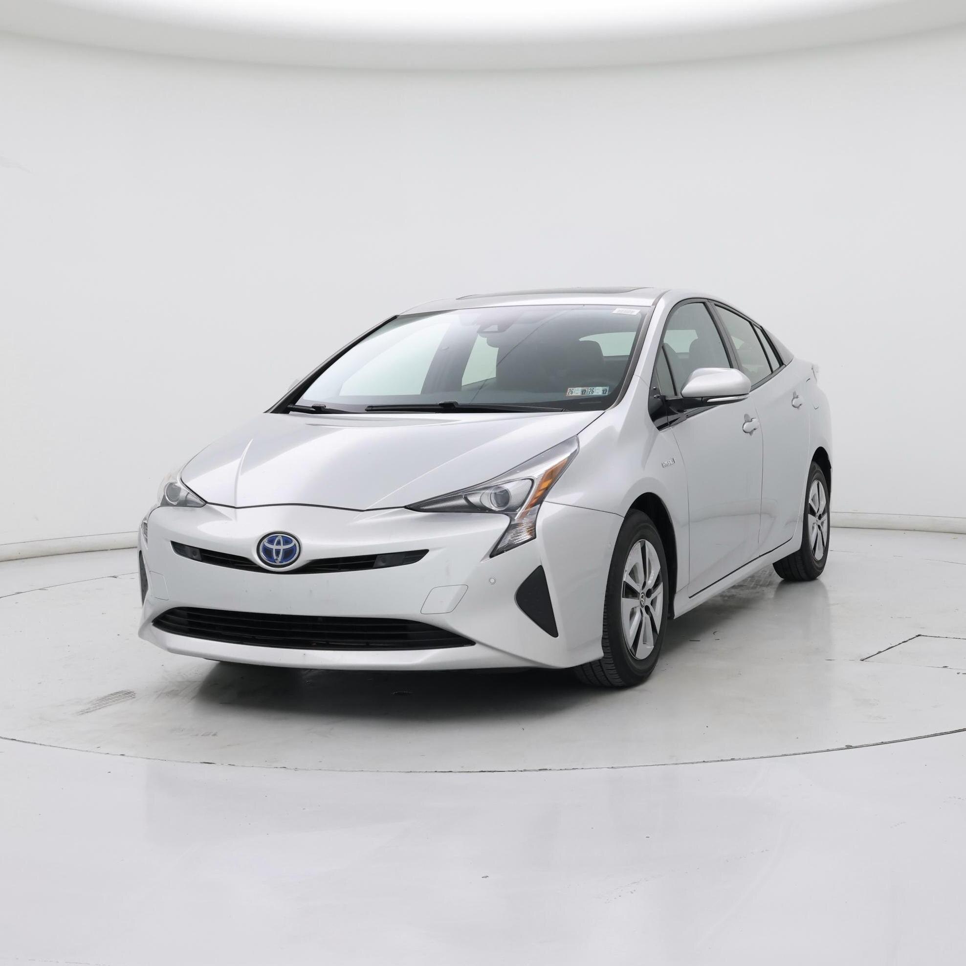 Thumbnail: 2017 Toyota Prius - 4