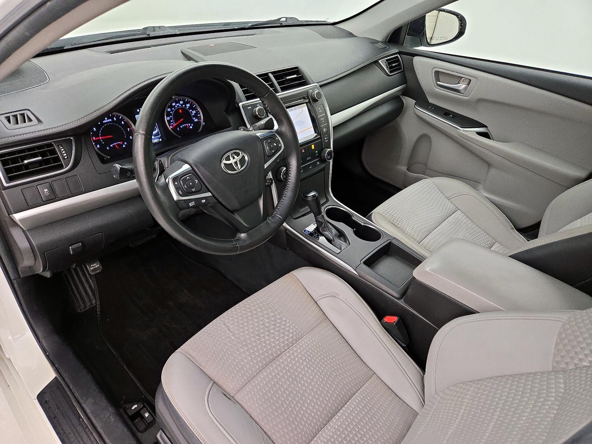 Thumbnail: 2015 Toyota Camry - 11