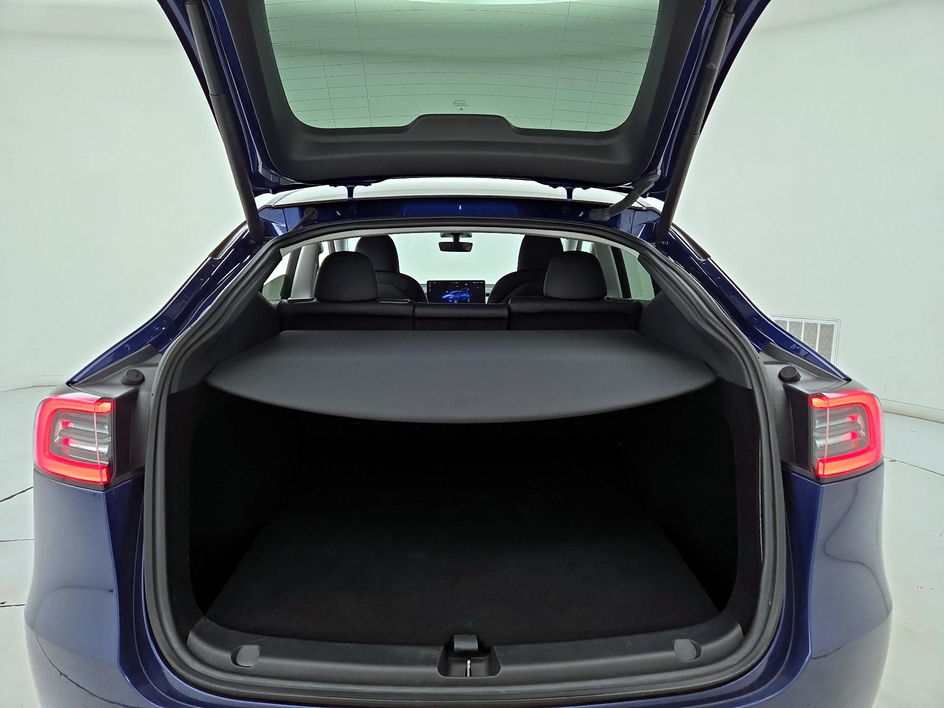 Thumbnail: 2023 Tesla Model Y - 20