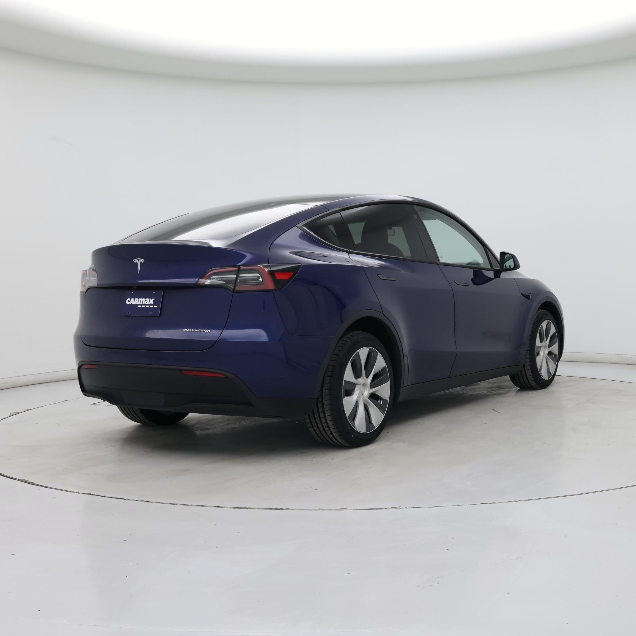 Thumbnail: 2023 Tesla Model Y - 8