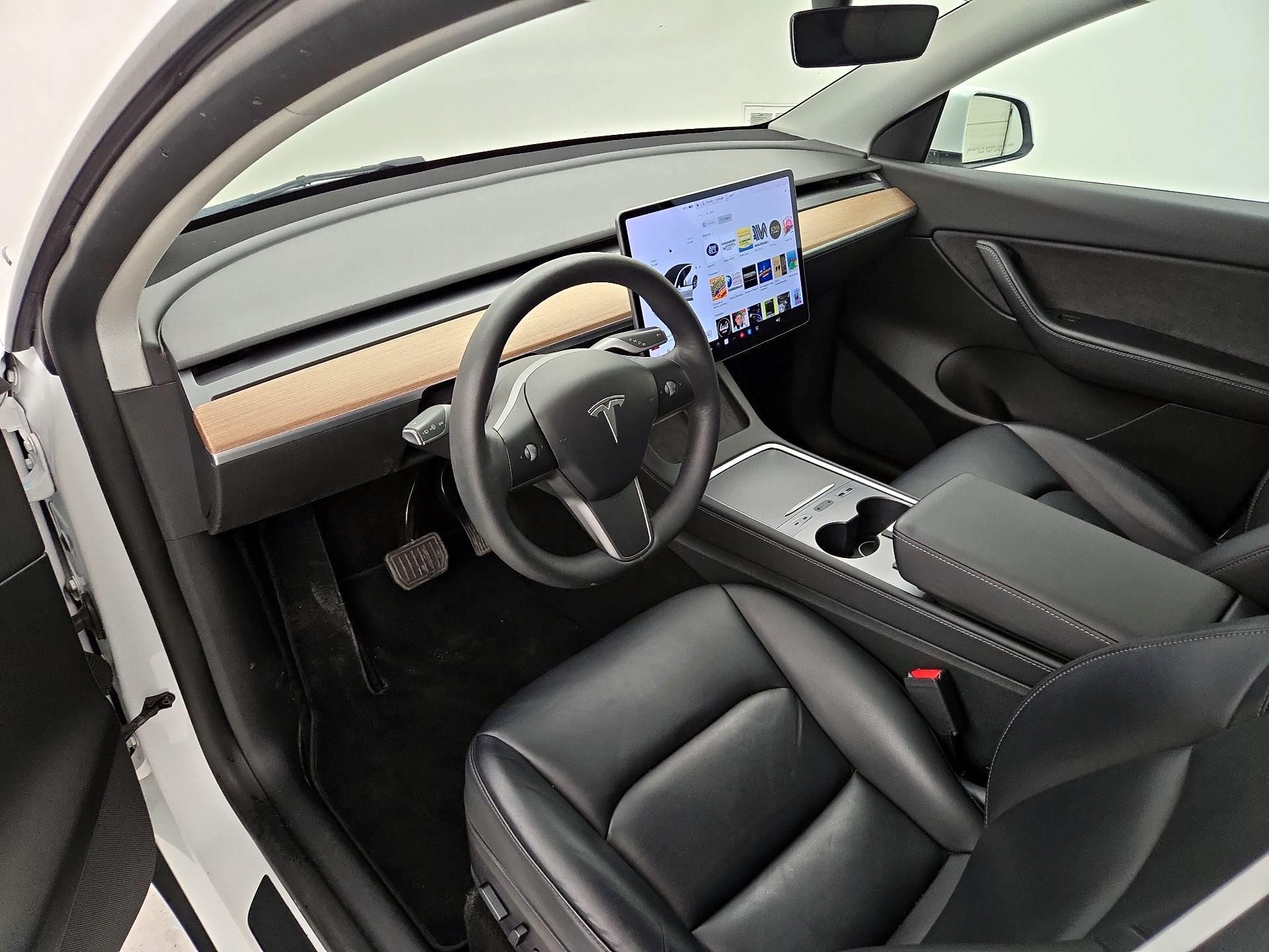 Thumbnail: 2022 Tesla Model Y - 11